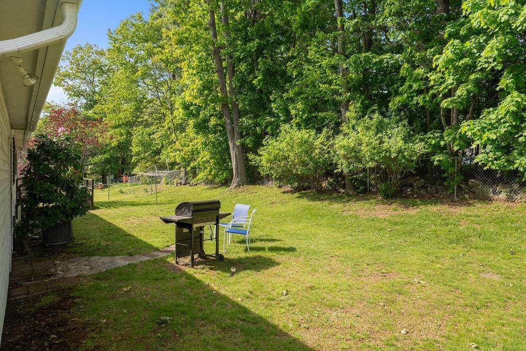 Portsmouth, NH 03801,50 Suzanne DR