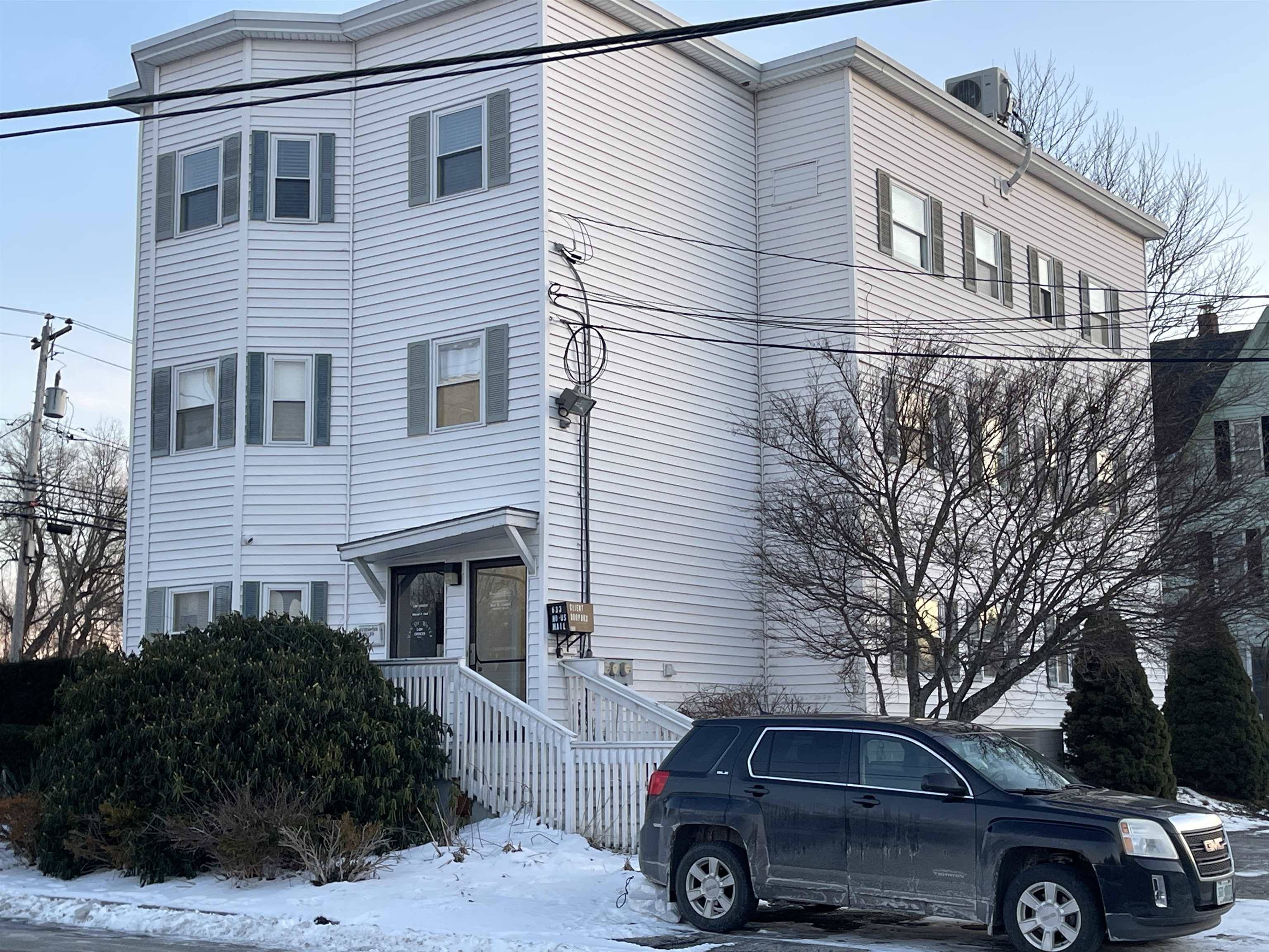 Manchester, NH 03102,106 Schiller ST