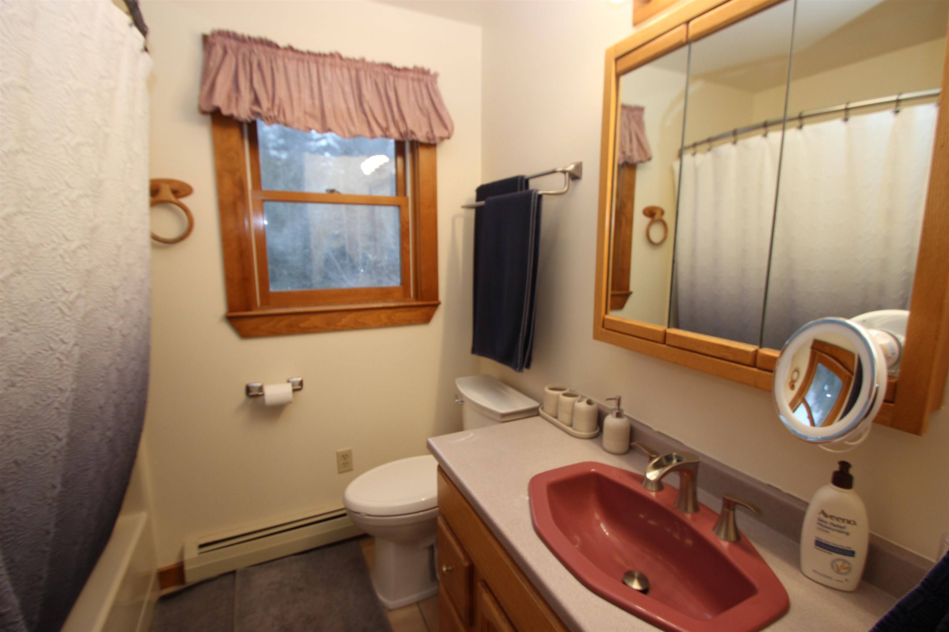 1585 Country Club RD Plainfield, VT 05667