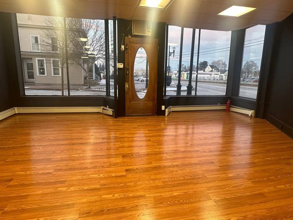 Rochester, NH 03867,65 Hanson ST