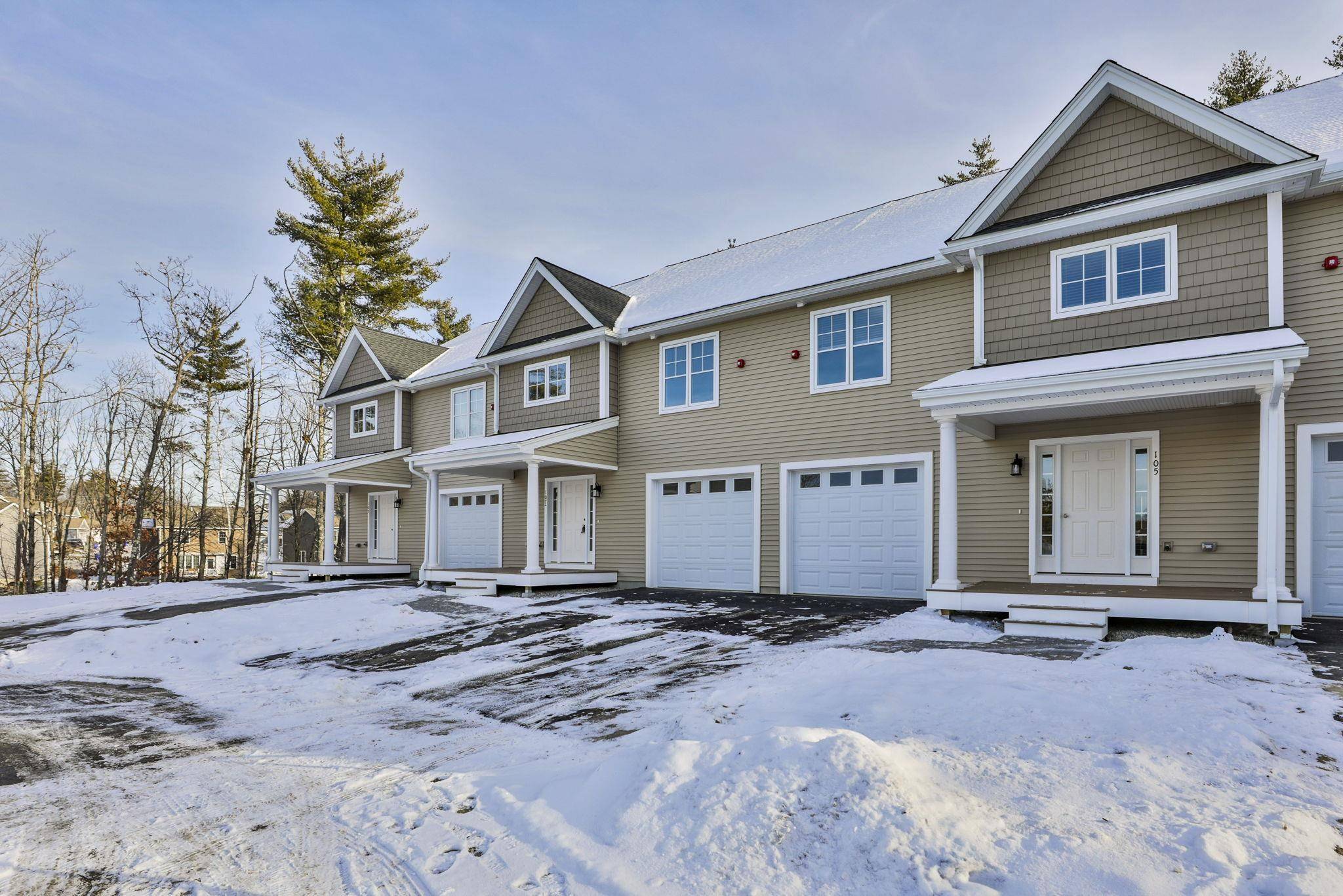 Manchester, NH 03102,43 Centerwood WAY