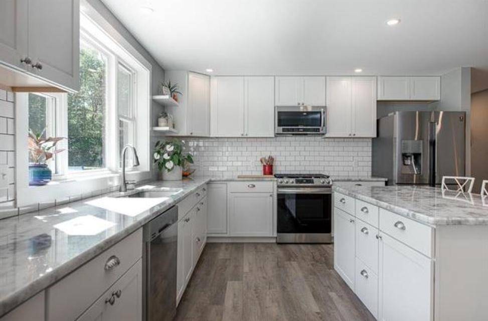362 Cross RD Rumney, NH 03266