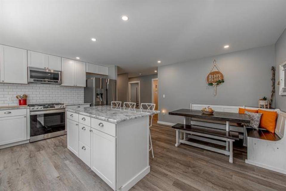 362 Cross RD Rumney, NH 03266