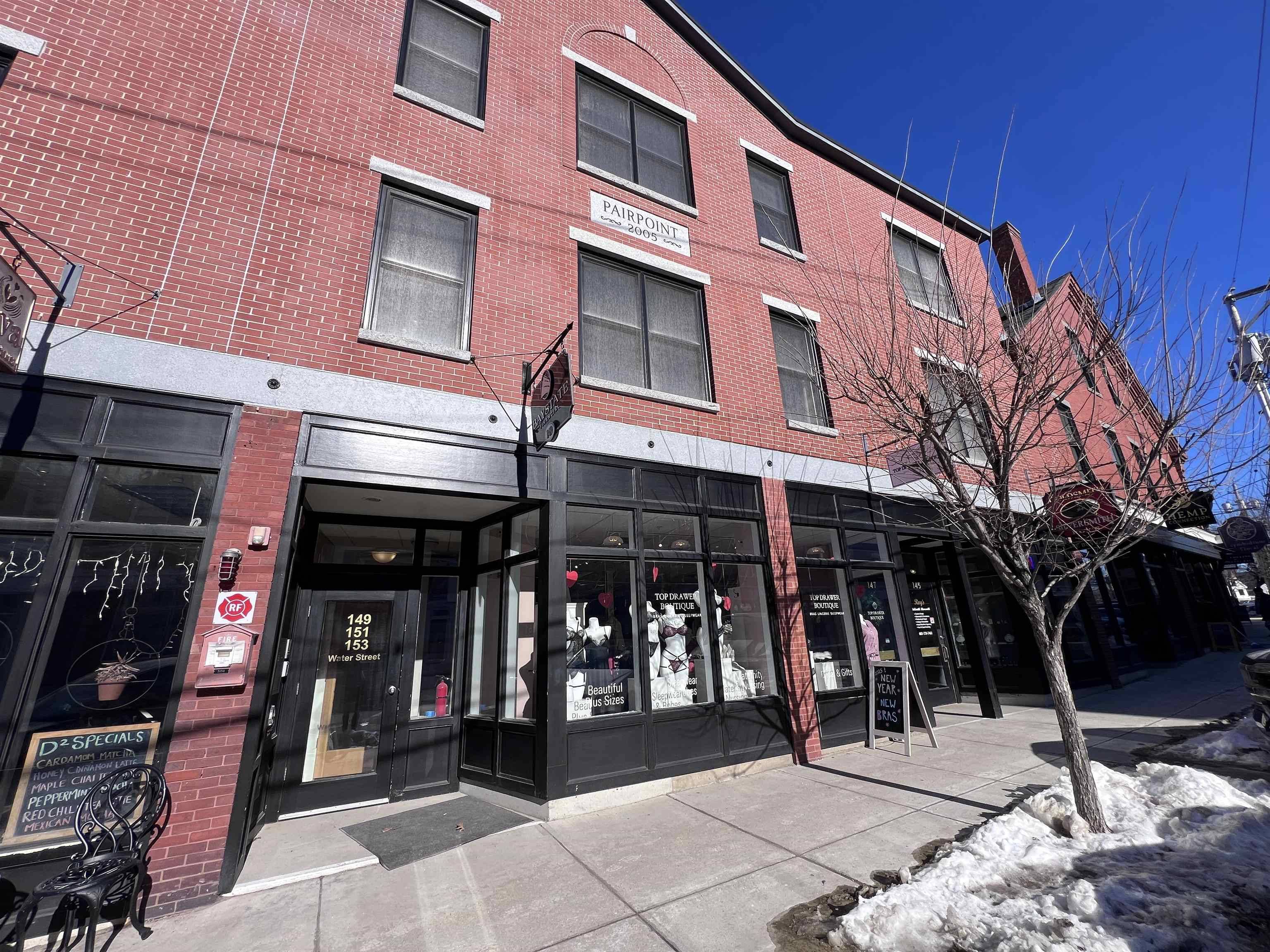 Exeter, NH 03833,153 Water ST