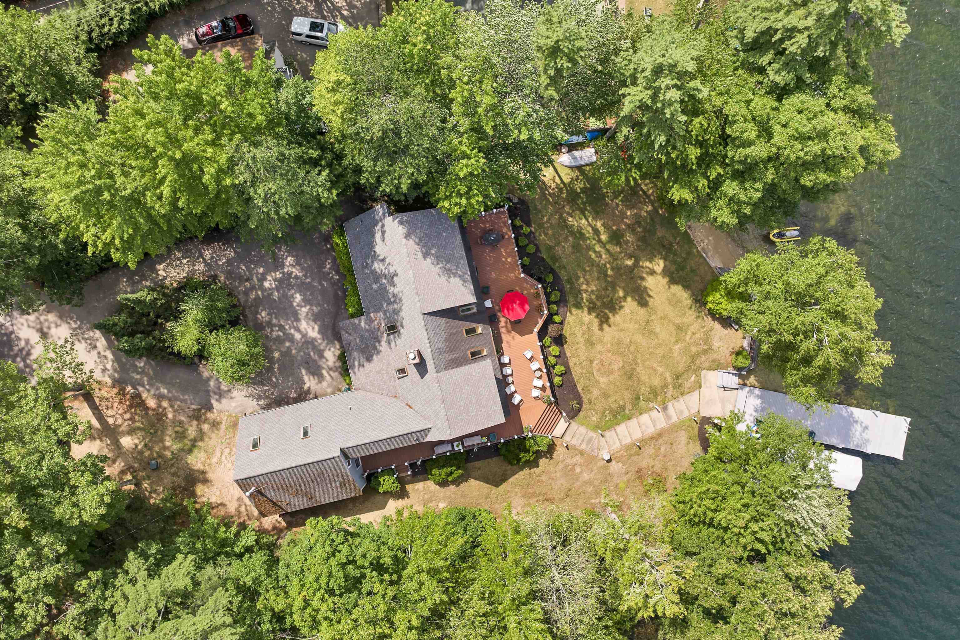 Wolfeboro, NH 03894,136 Oakwood RD