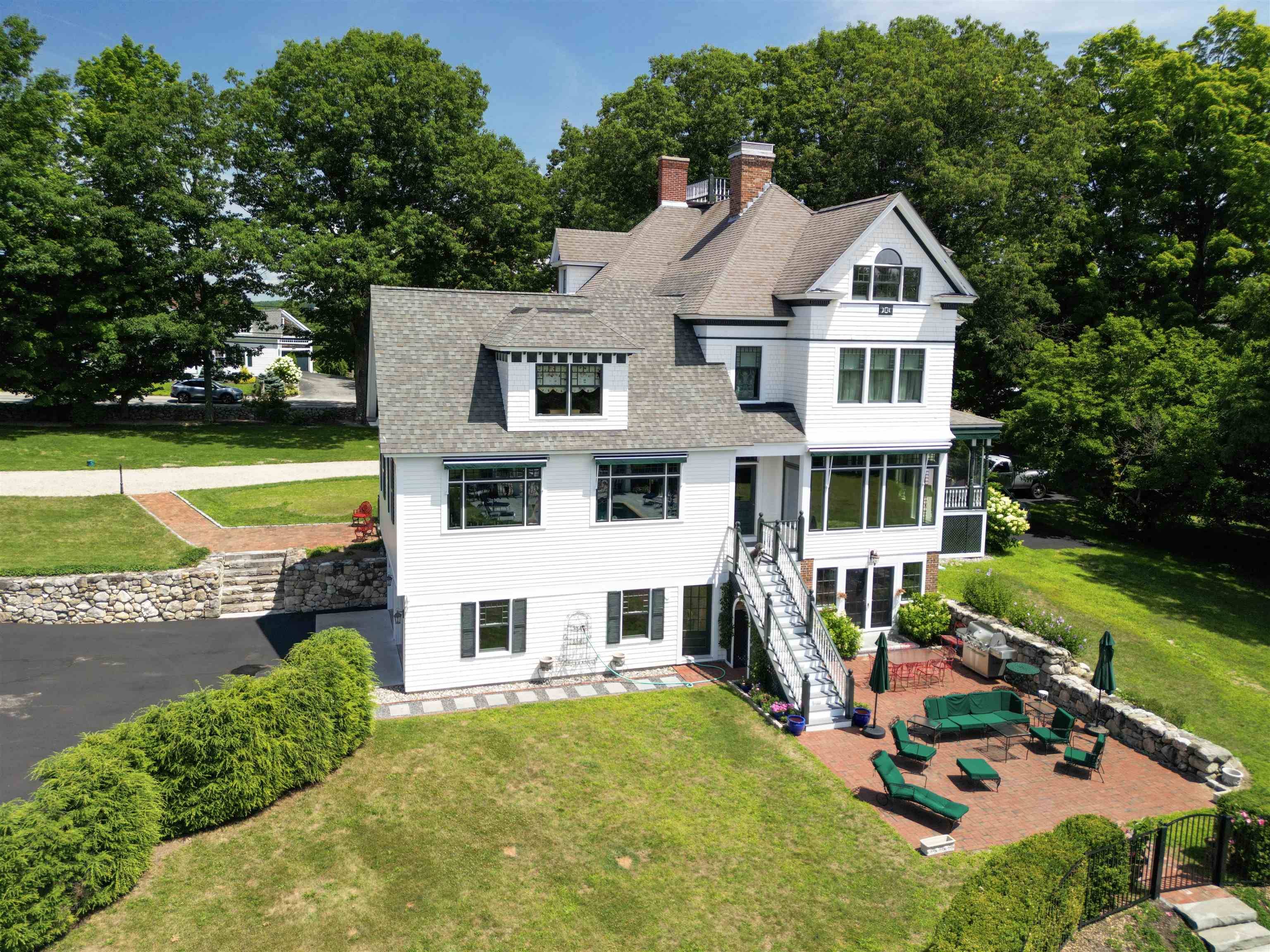 Wolfeboro, NH 03894,222 North Main ST