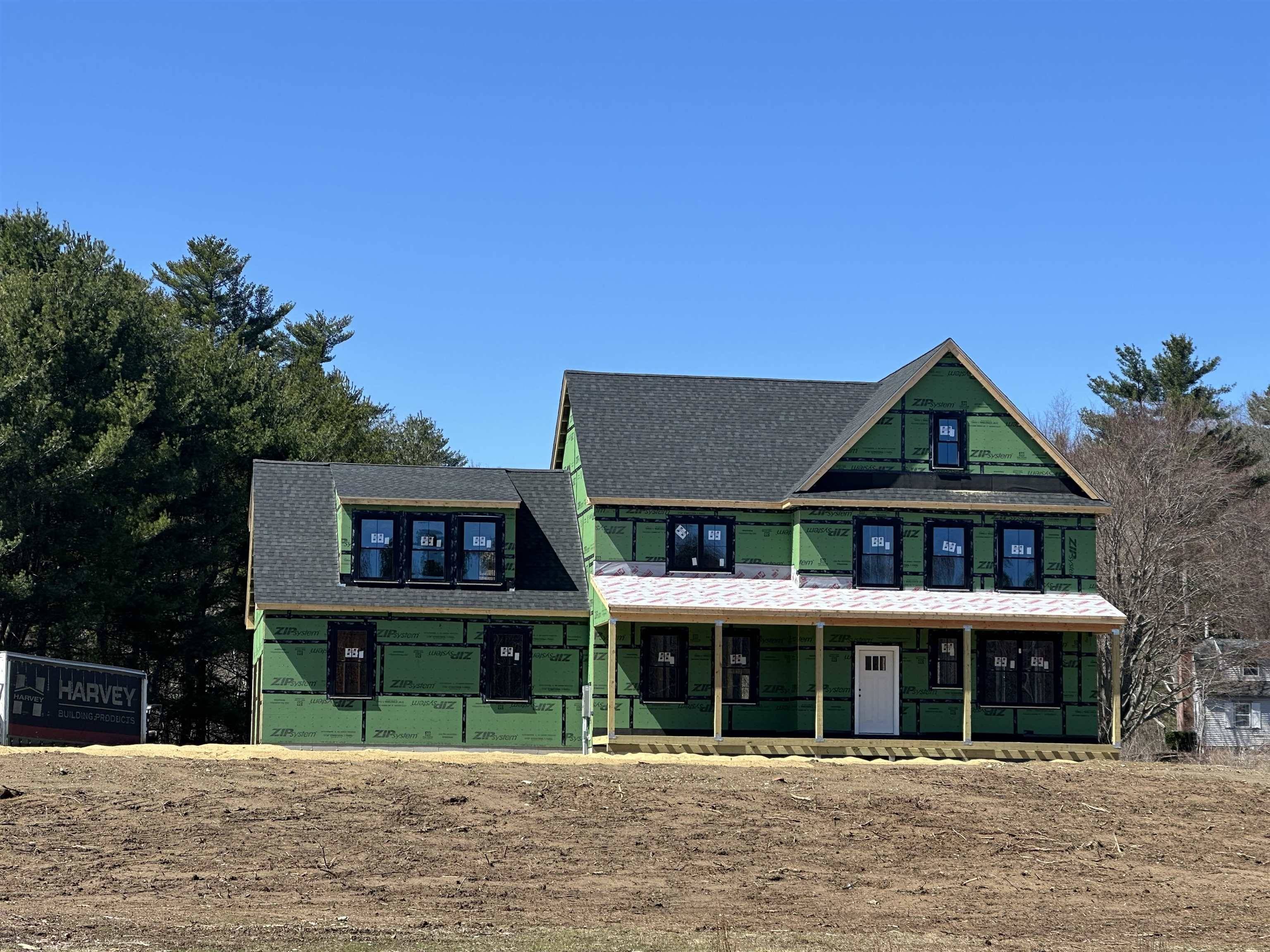 Kensington, NH 03833,253 Amesbury RD