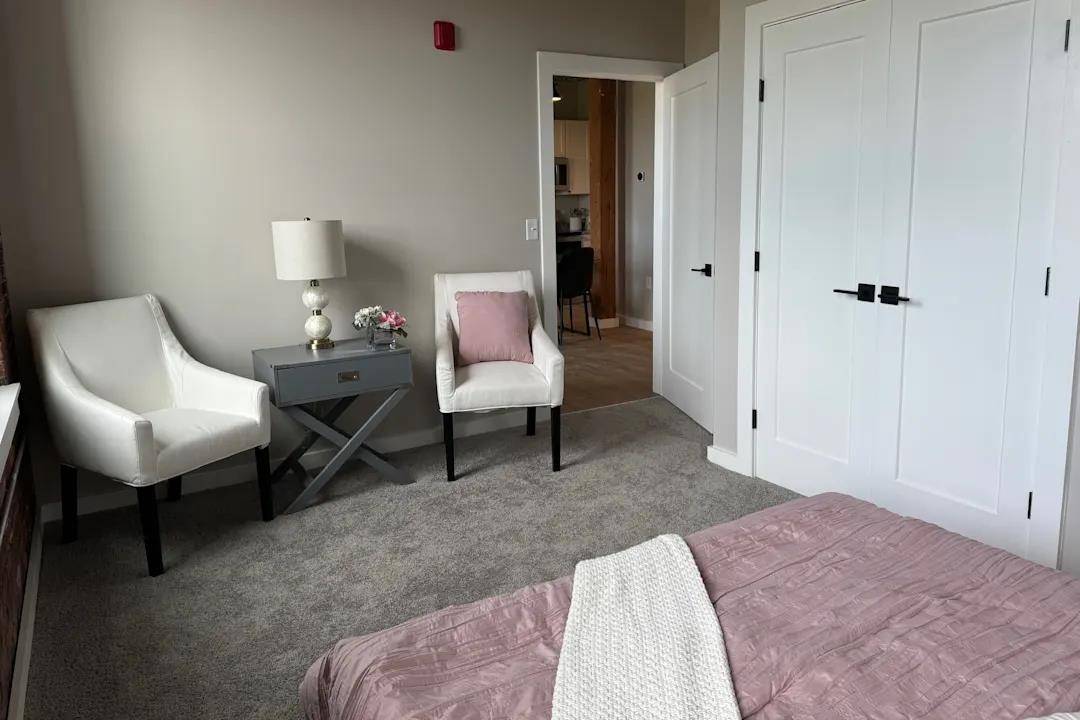 Nashua, NH 03060,110 East Hollis ST #327
