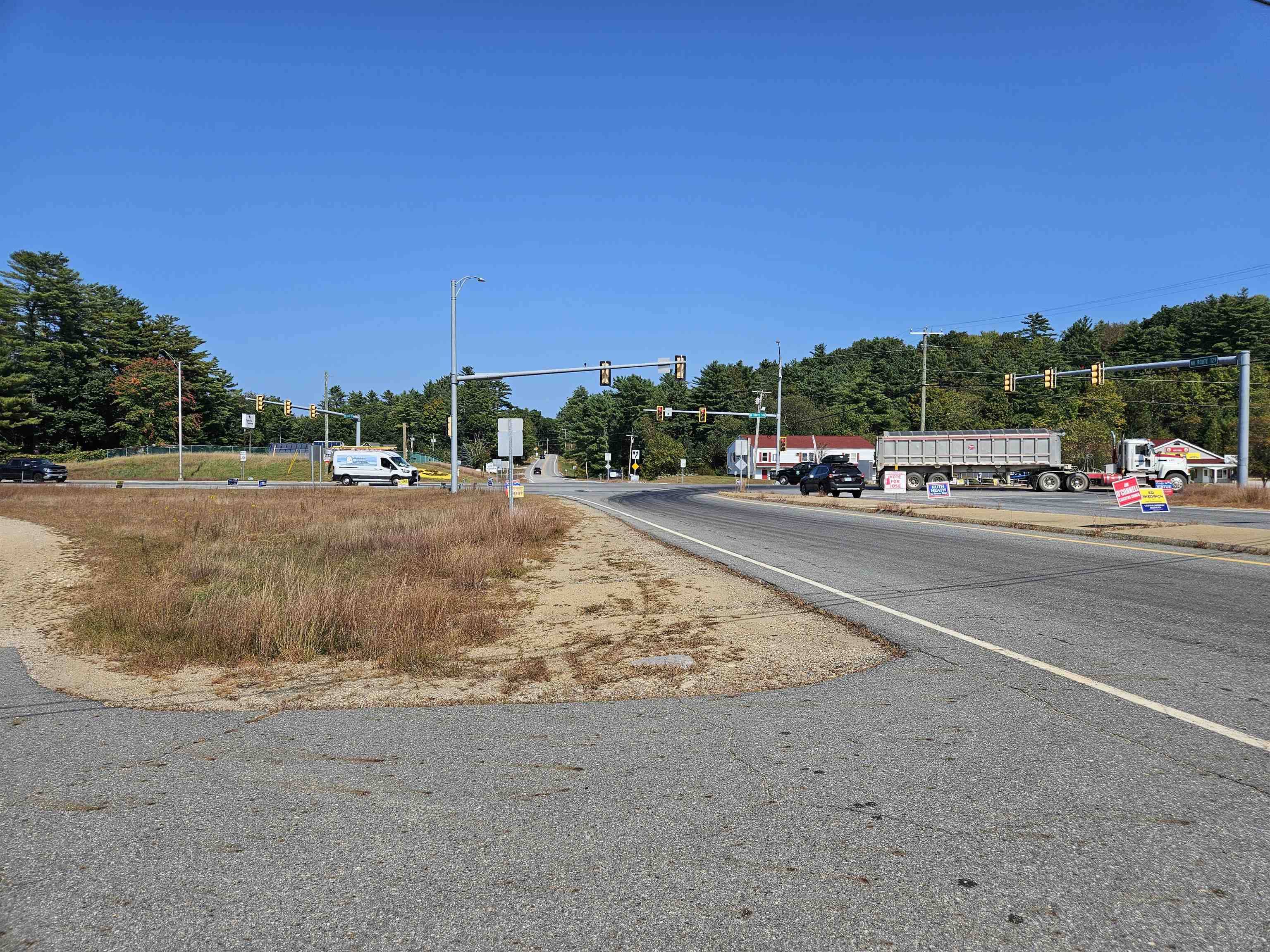 Loudon, NH 03307,39 NH Route 129