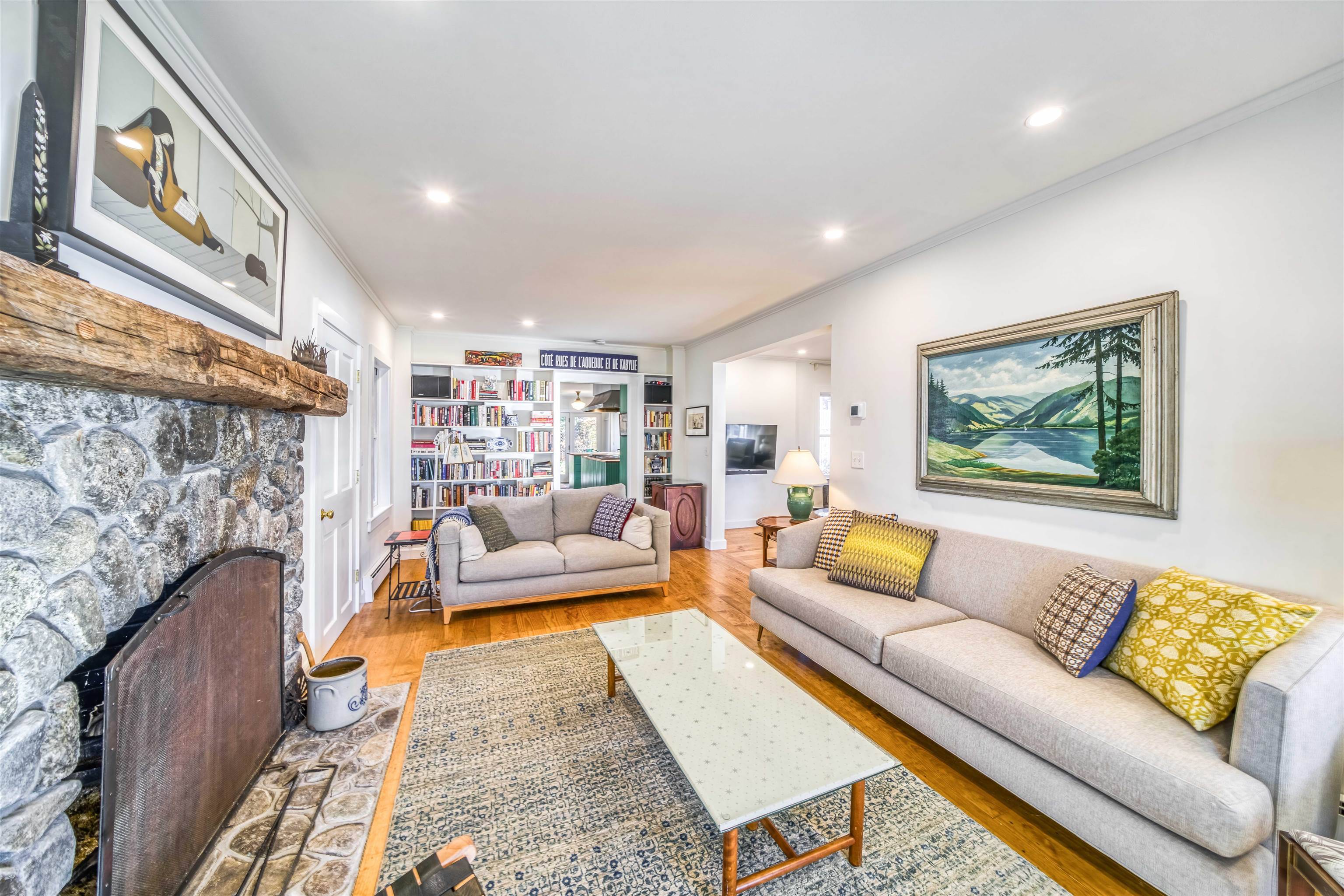 24 Lake AVE Newbury, NH 03255