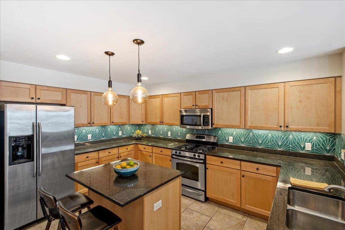 Essex Junction, VT 05452,29 Ketcham DR