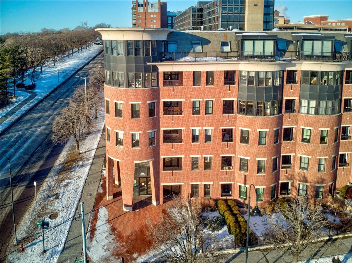 Burlington, VT 05401,40 College ST #203A