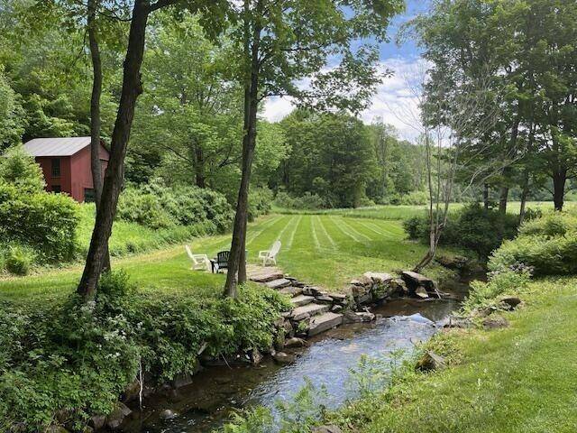 4945 South RD Woodstock, VT 05071