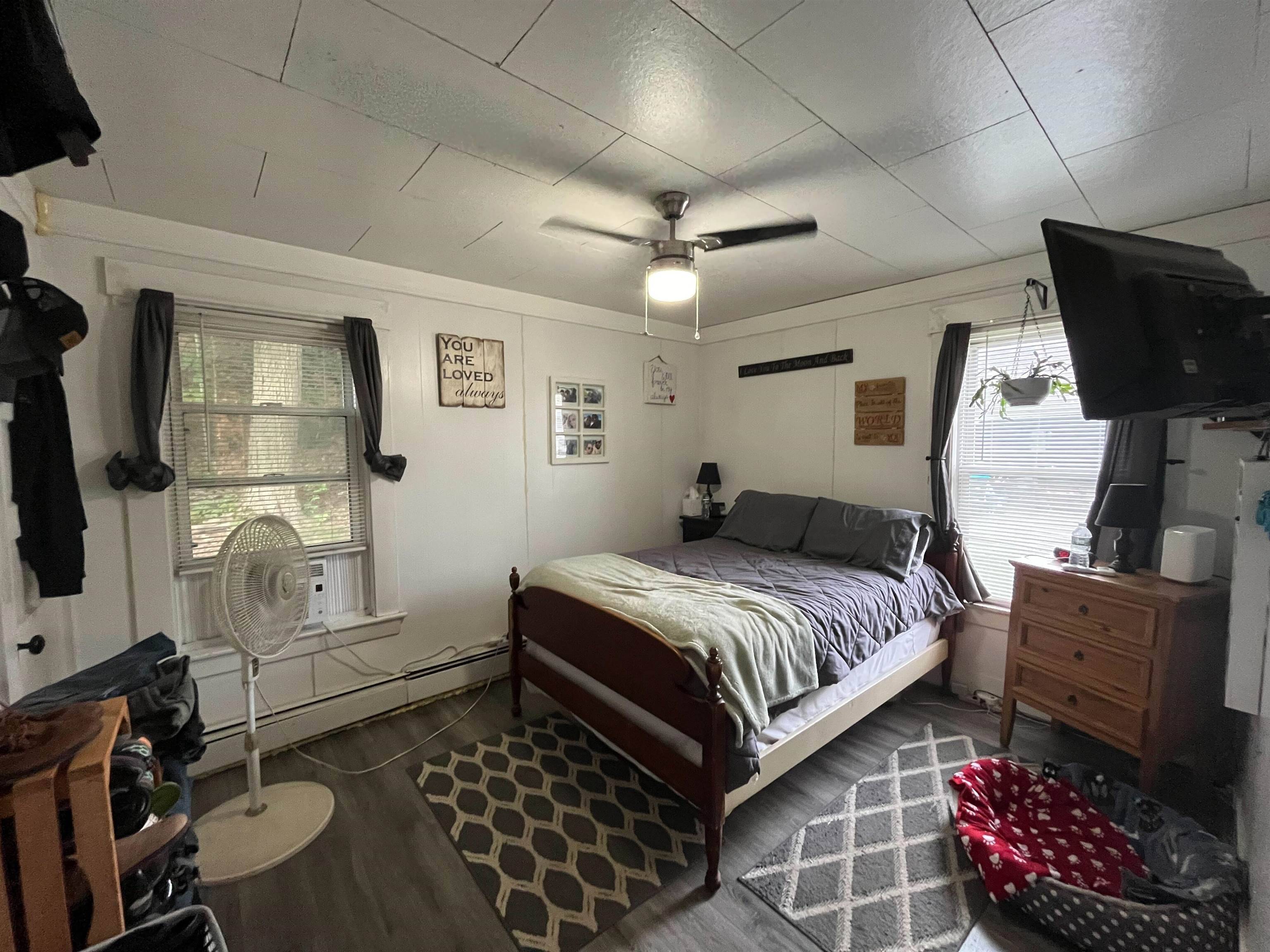 Claremont, NH 03743,184 Sullivan ST