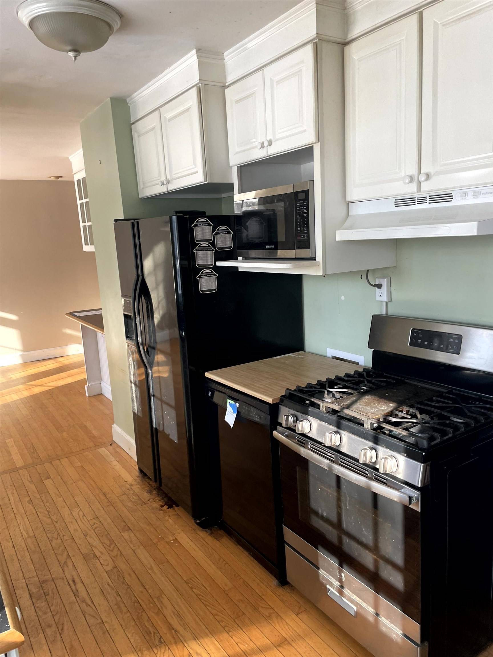 South Burlington, VT 05403-6317,17 Barrett ST