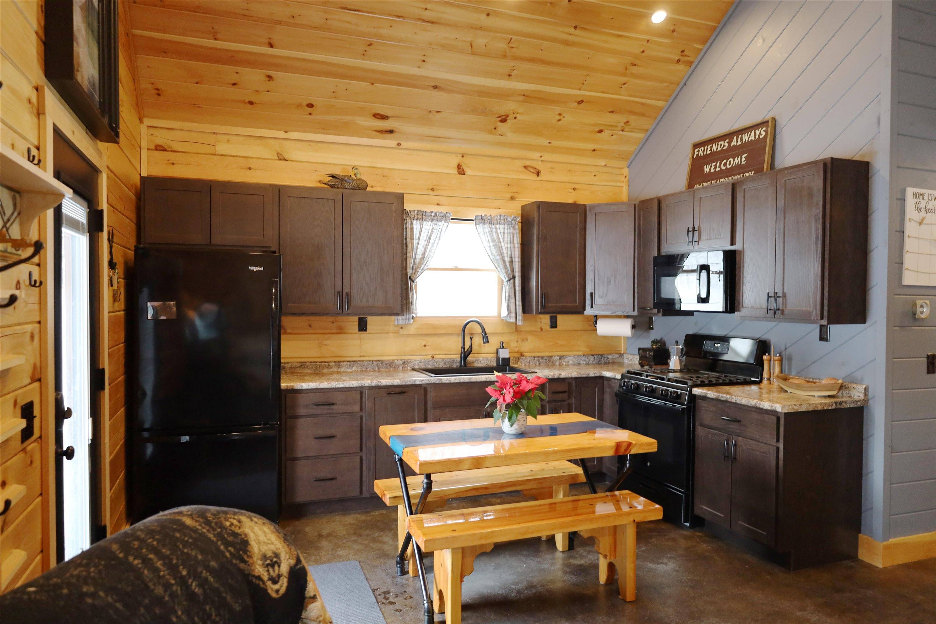 Lyndon, VT 05851,226 Dog Wood LN