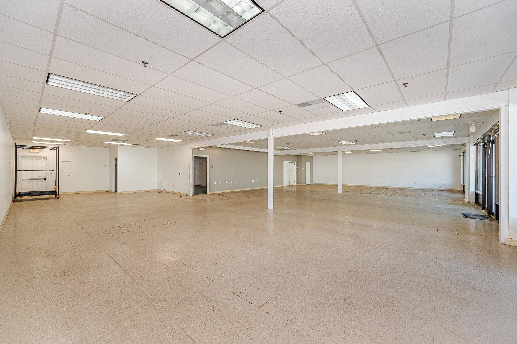 Nashua, NH 03060,295 Daniel Webster HWY #3B