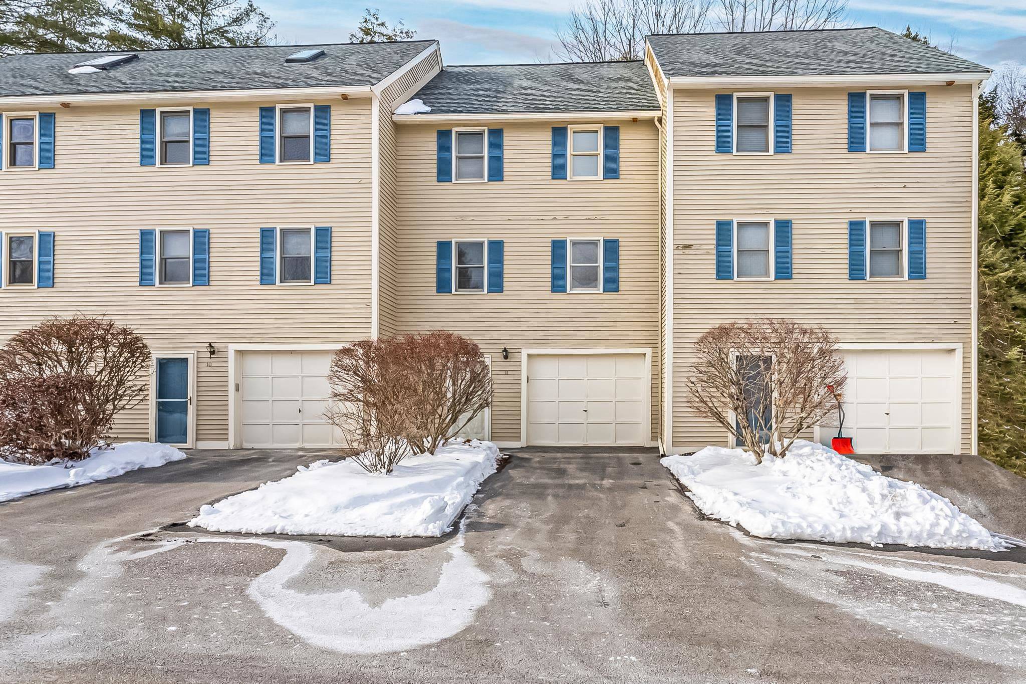 Dover, NH 03820,11 Fords Landing DR