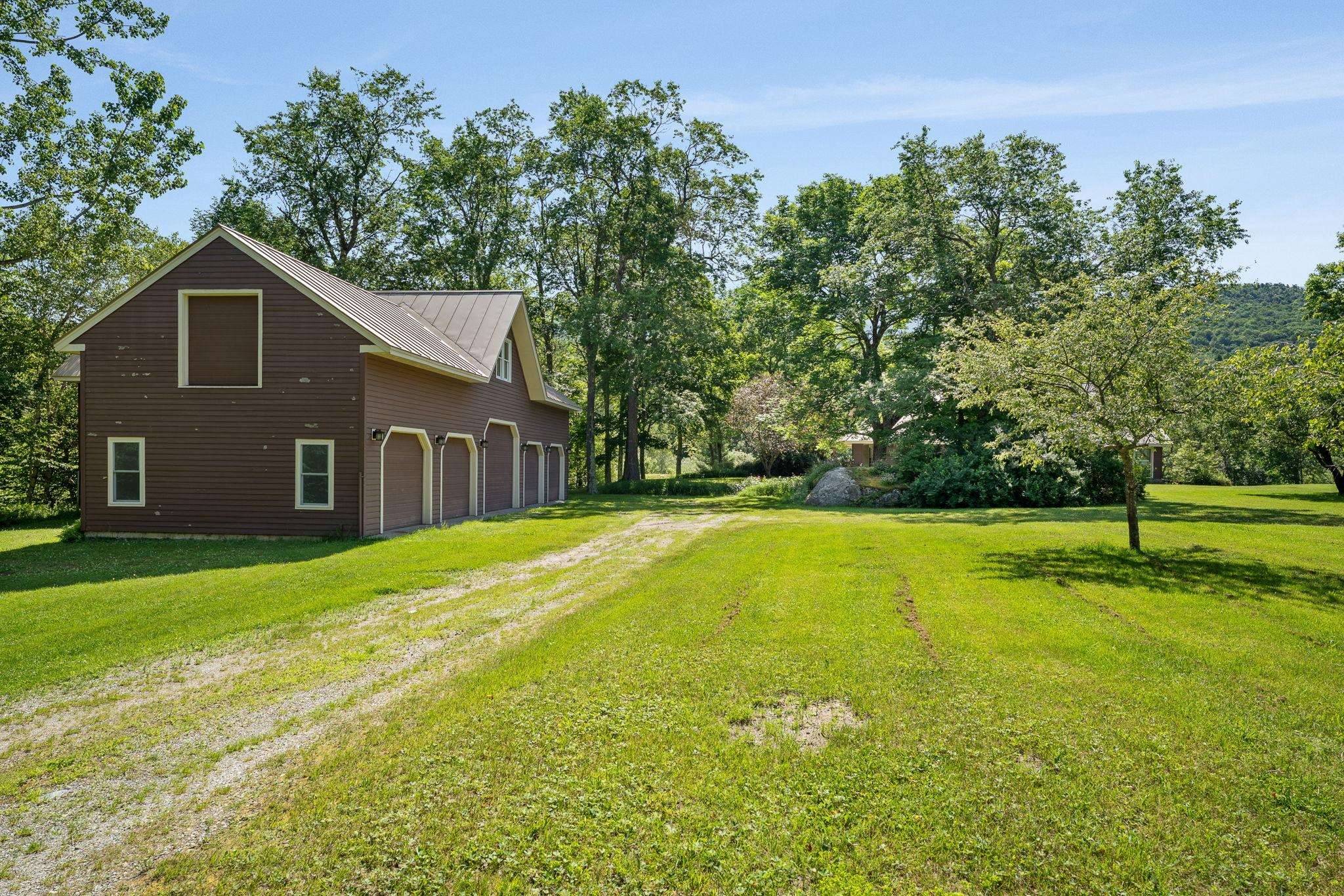 Underhill, VT 05489,464 Pleasant Valley RD