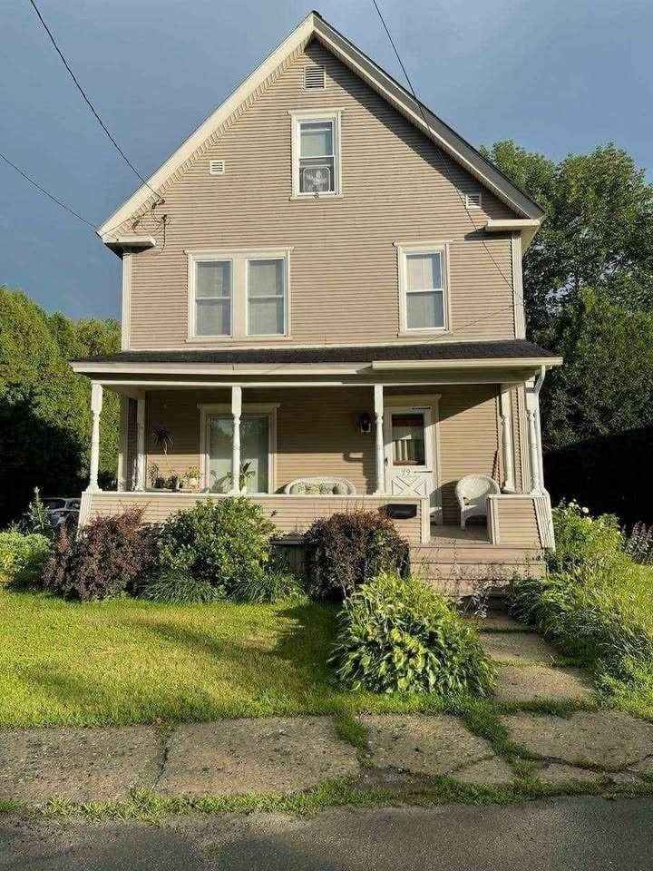 St. Johnsbury, VT 05819,79 Harrison AVE