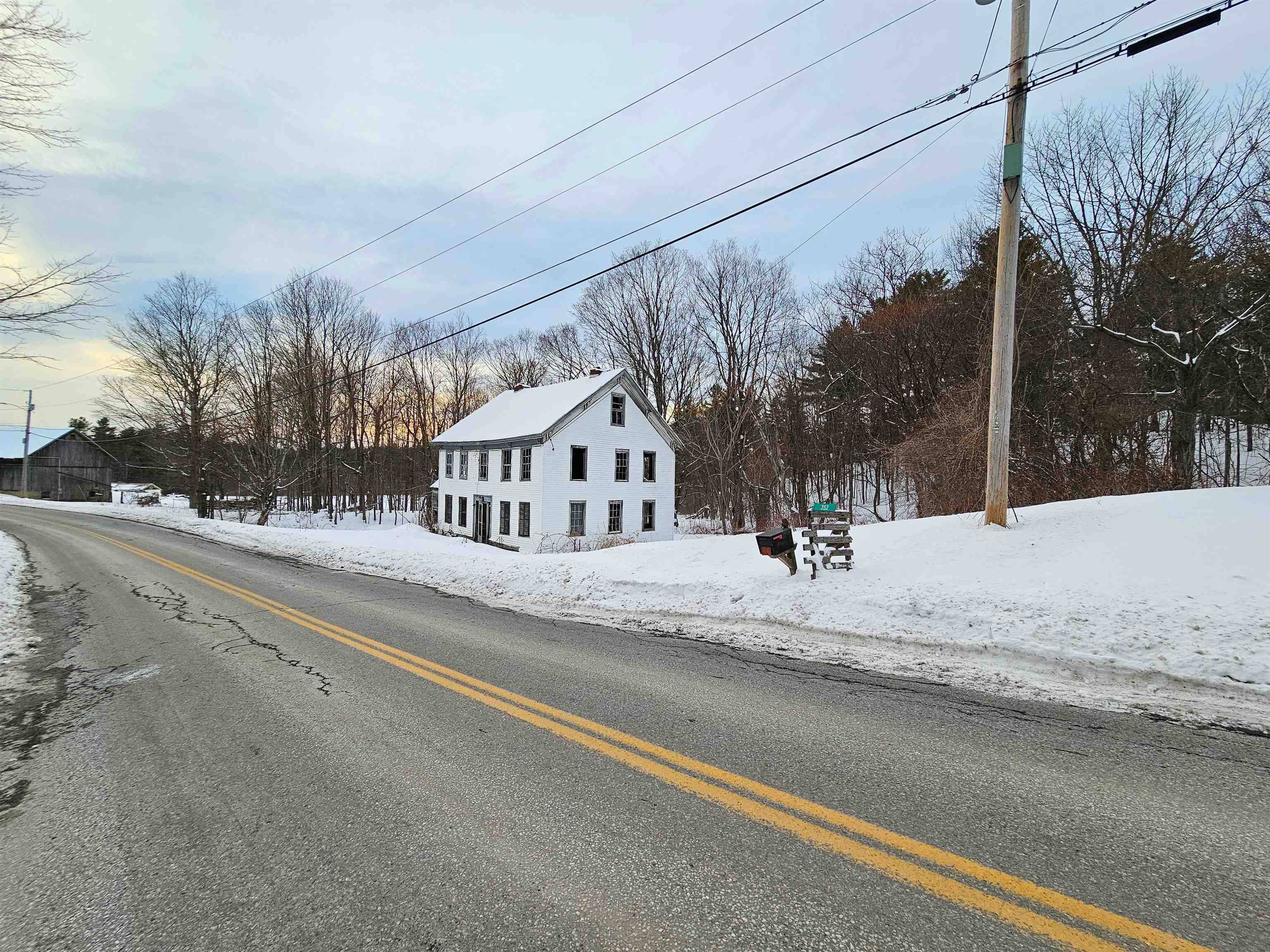 Pownal, VT 05261,339 South Stream RD
