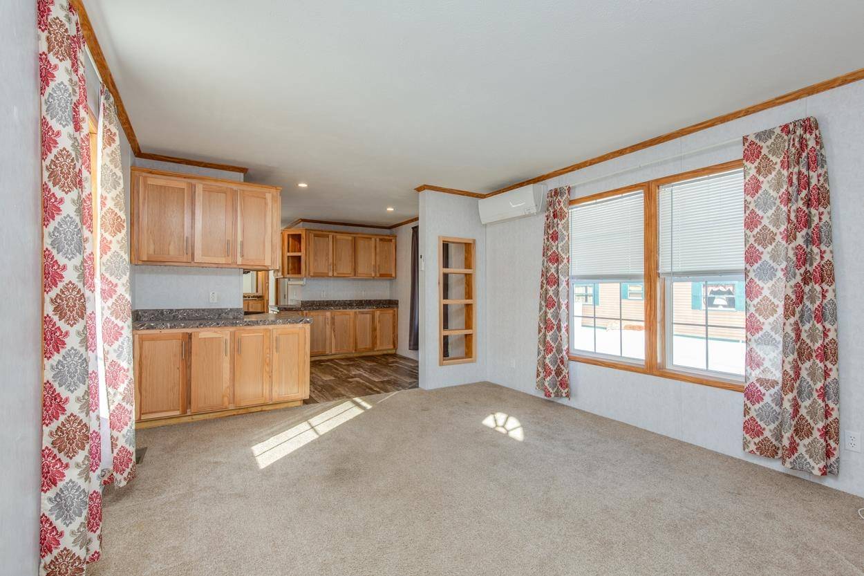 Concord, NH 03303,28 N Emperor DR