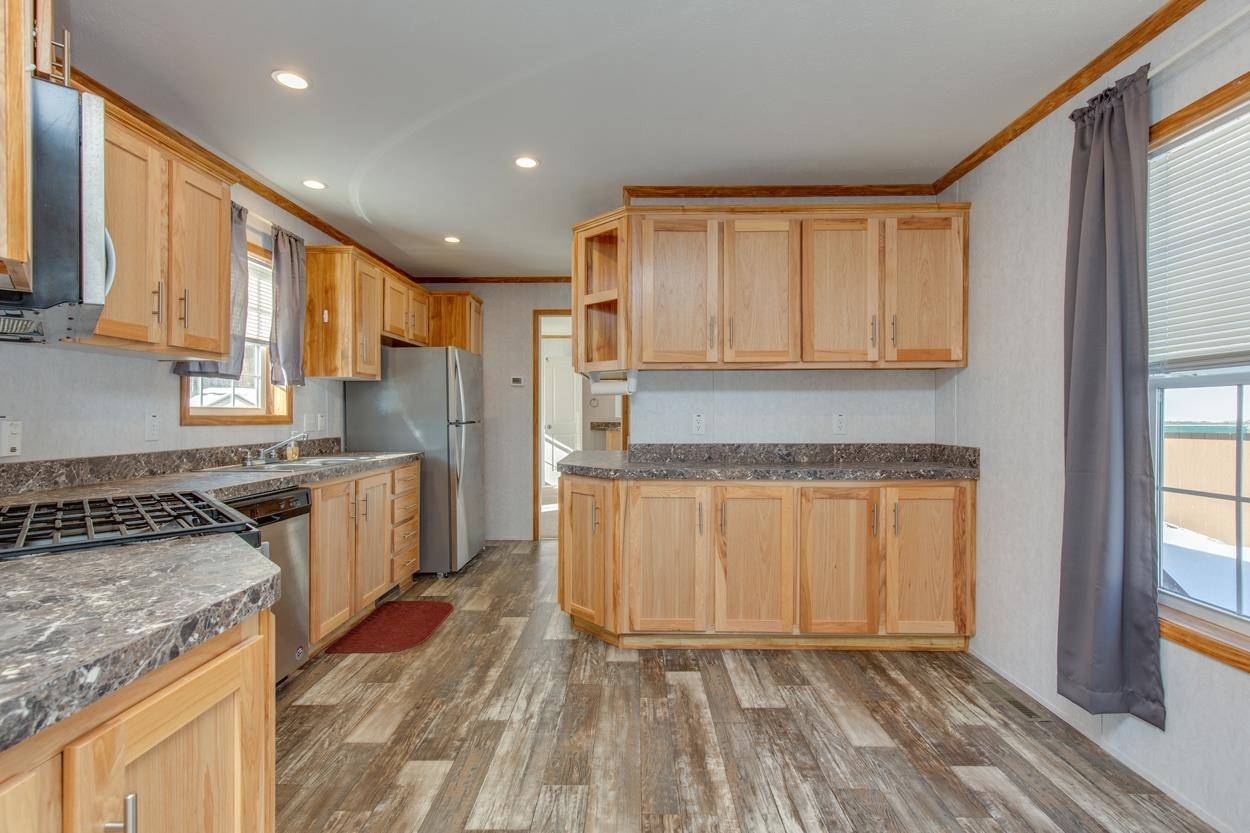 28 N Emperor DR Concord, NH 03303