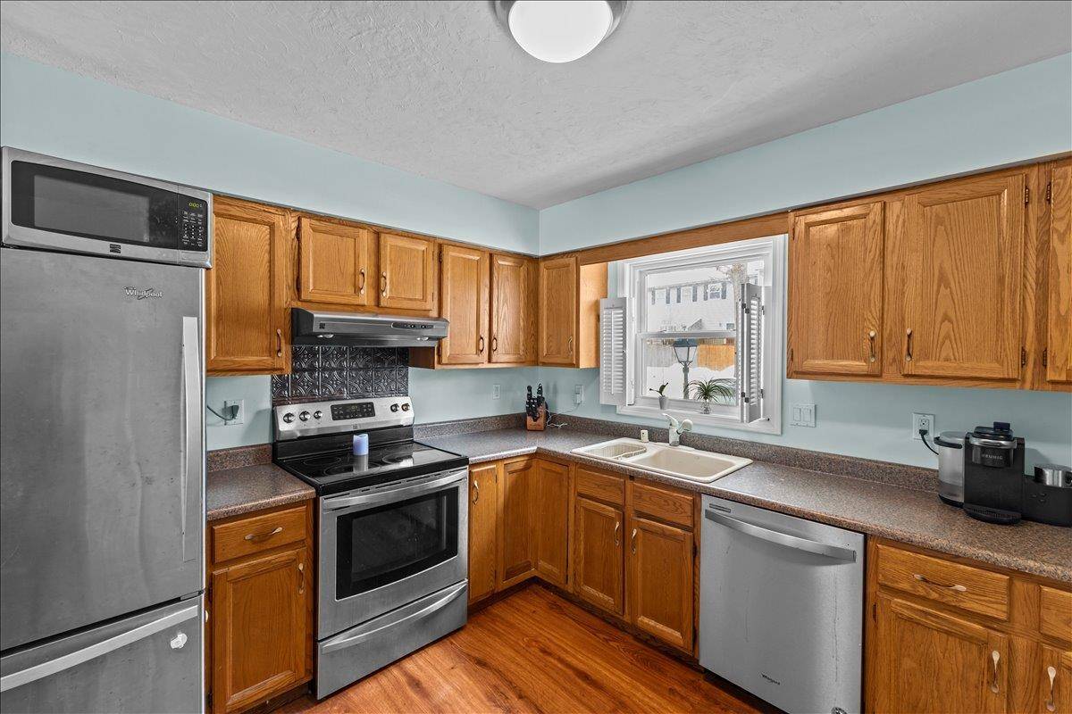 Essex Junction, VT 05452,43 Jackson ST #B1