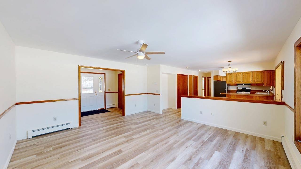 Milton, VT 05468,48 Maplewood AVE