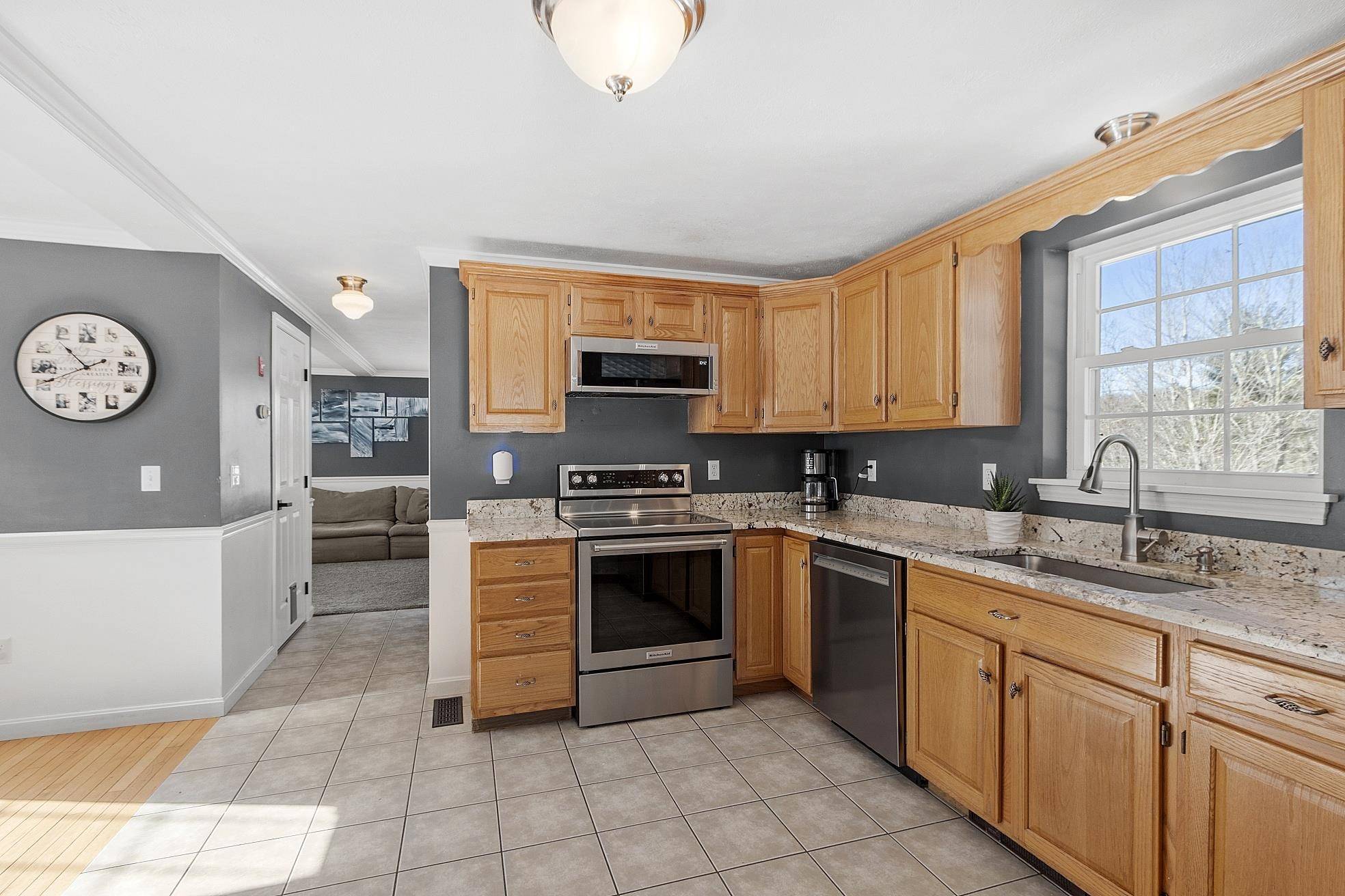 Rindge, NH 03461,8 Scotts LN