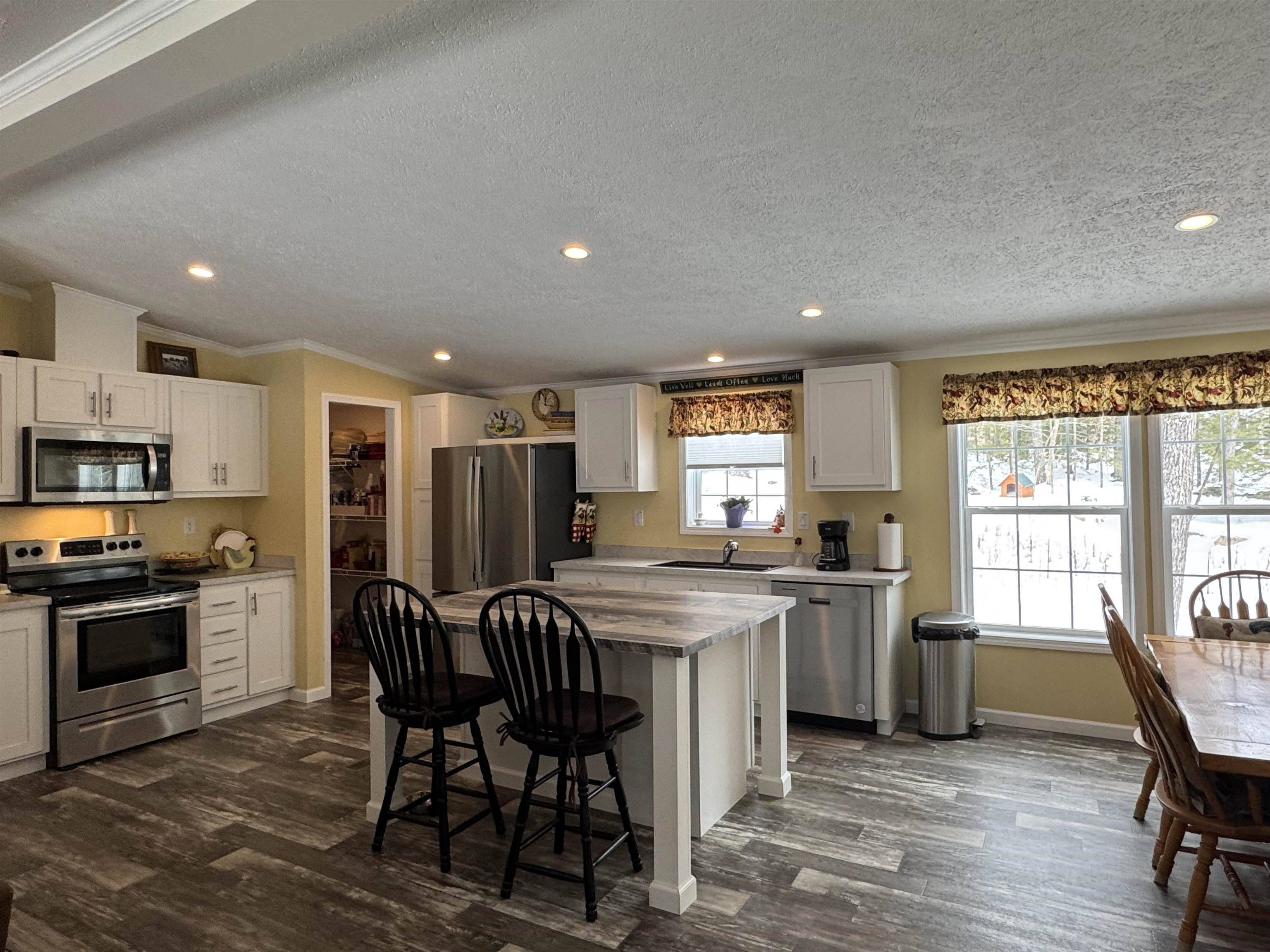 Webster, NH 03303,638 Deer Meadow RD