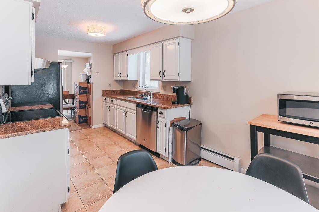 Nashua, NH 03060,41 Jessica DR