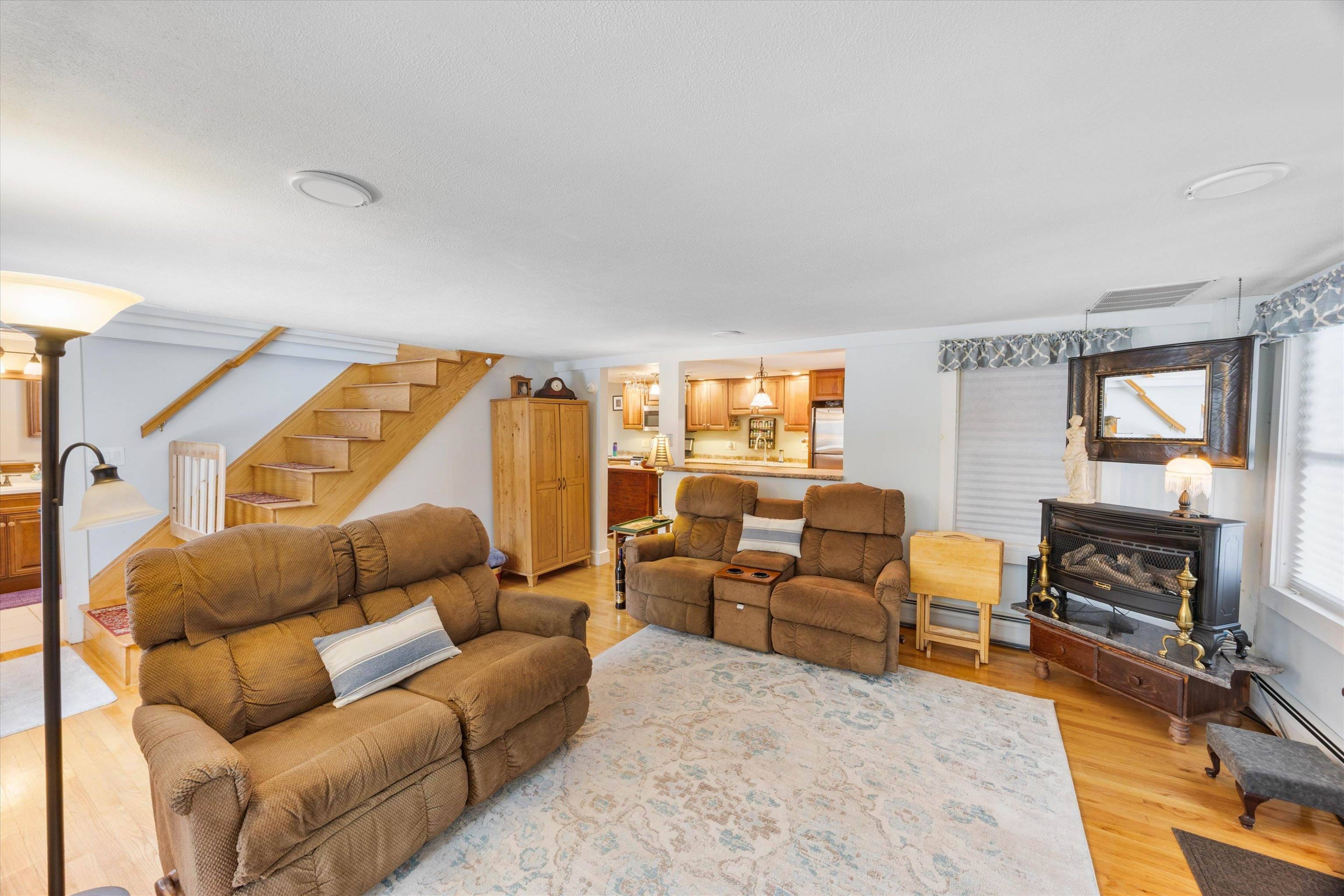 Amherst, NH 03031,13 Milford ST