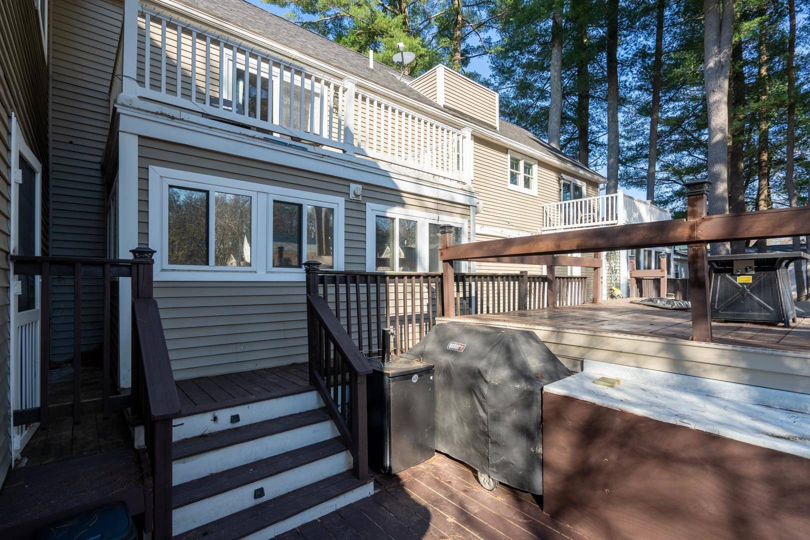 Exeter, NH 03833,1 Blanche LN