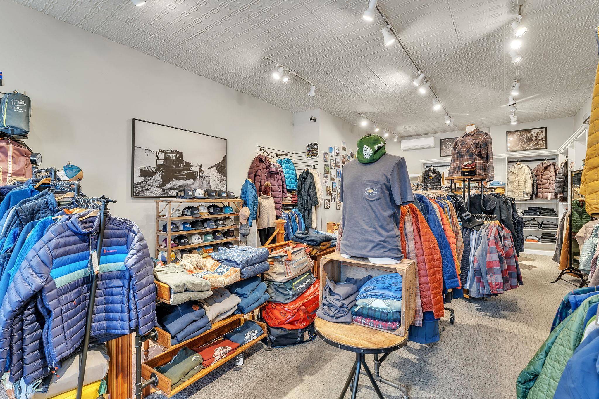 15 Central ST Woodstock, VT 05091