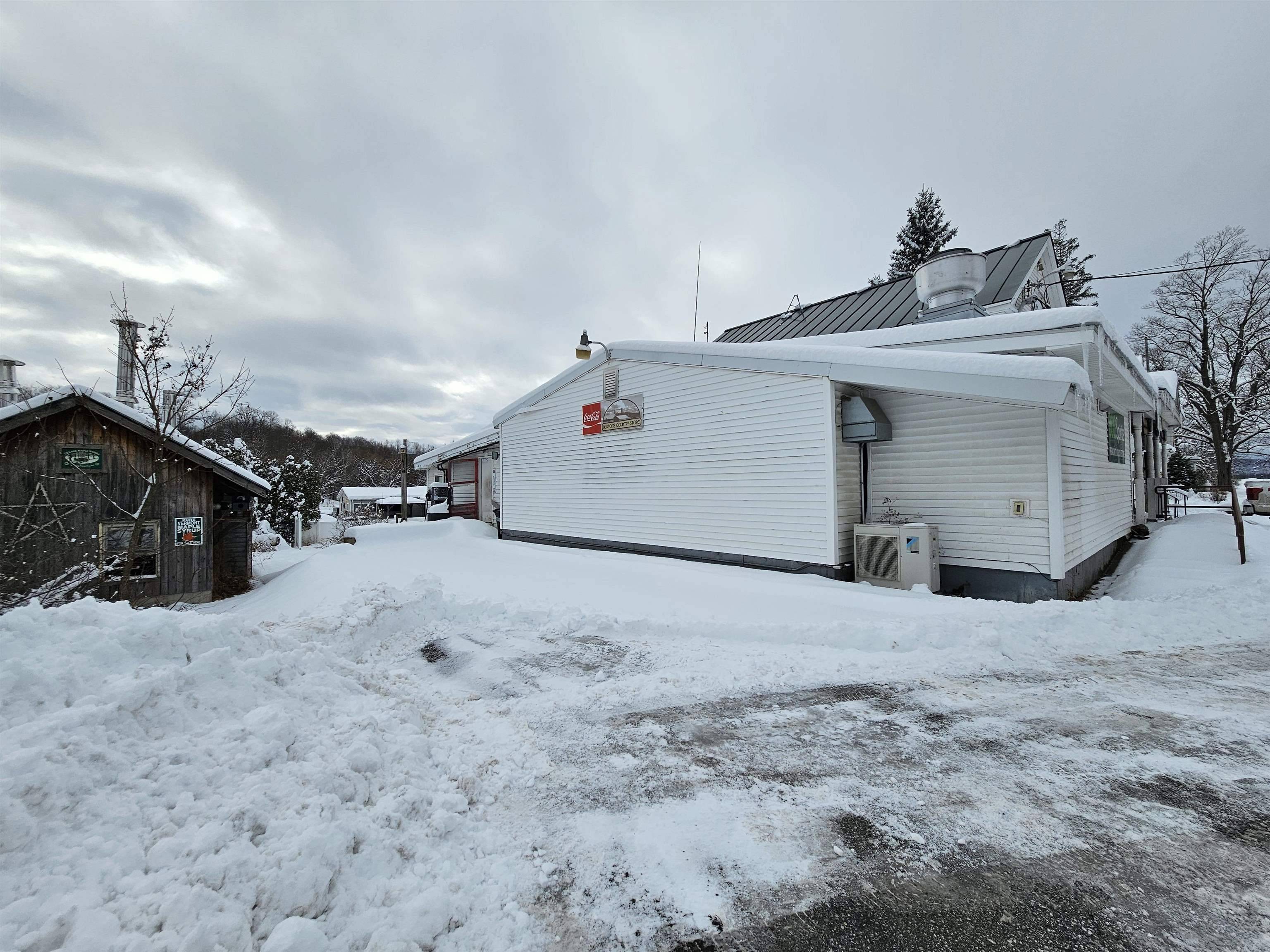 Orwell, VT 05760,499 Main ST