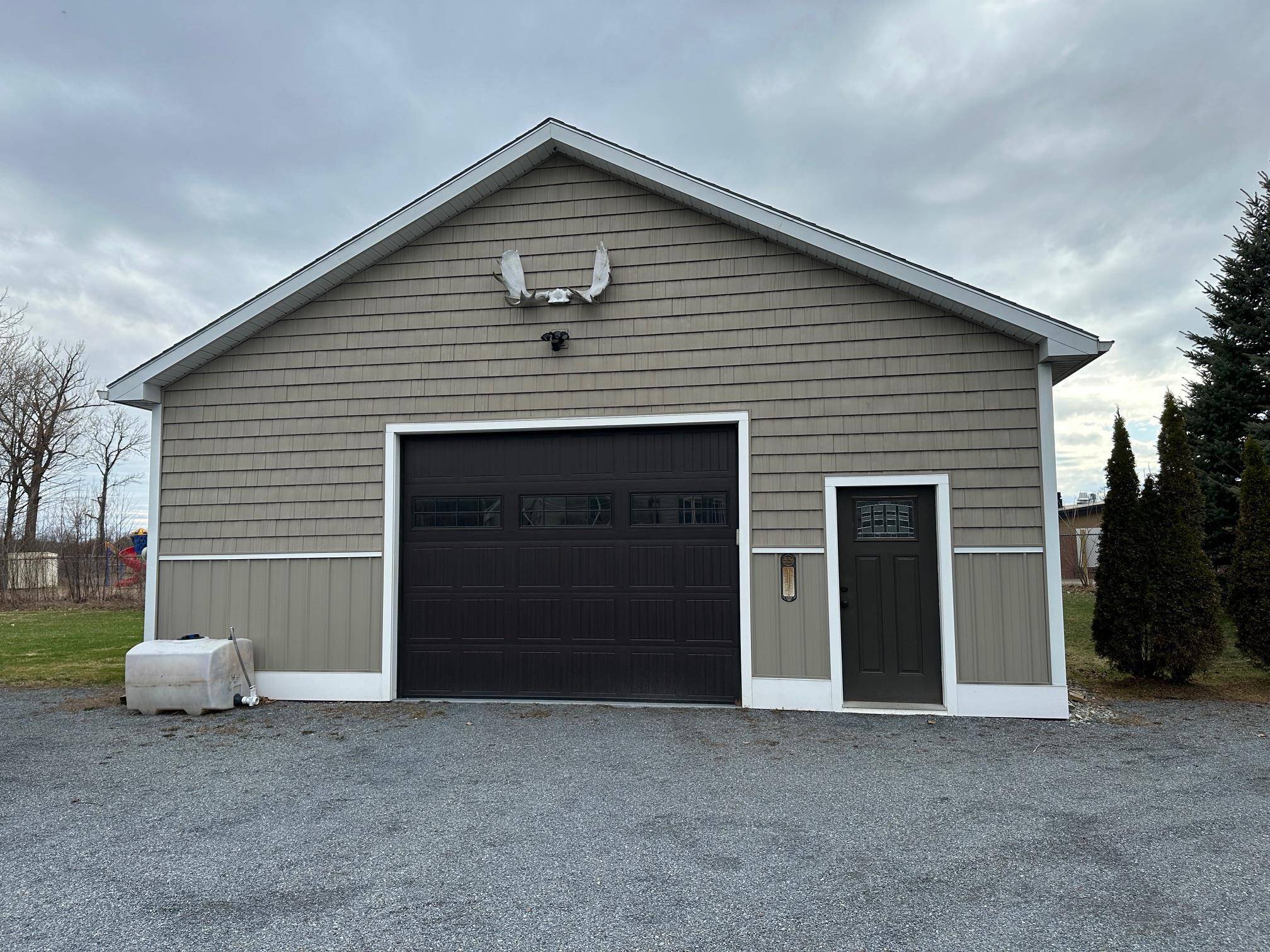 Milton, VT 05468,27 Turner AVE