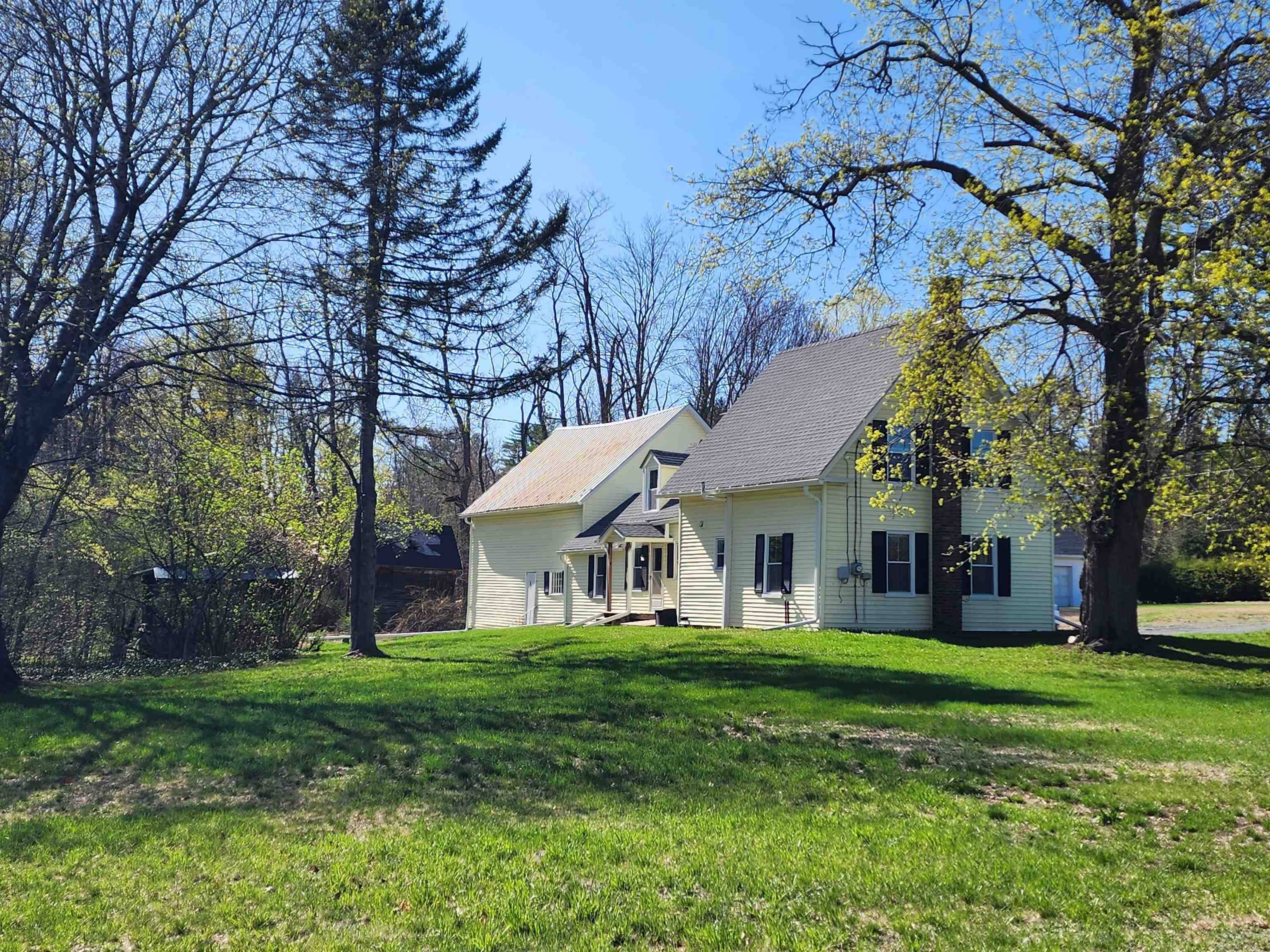 Claremont, NH 03743,40 Ellis LN