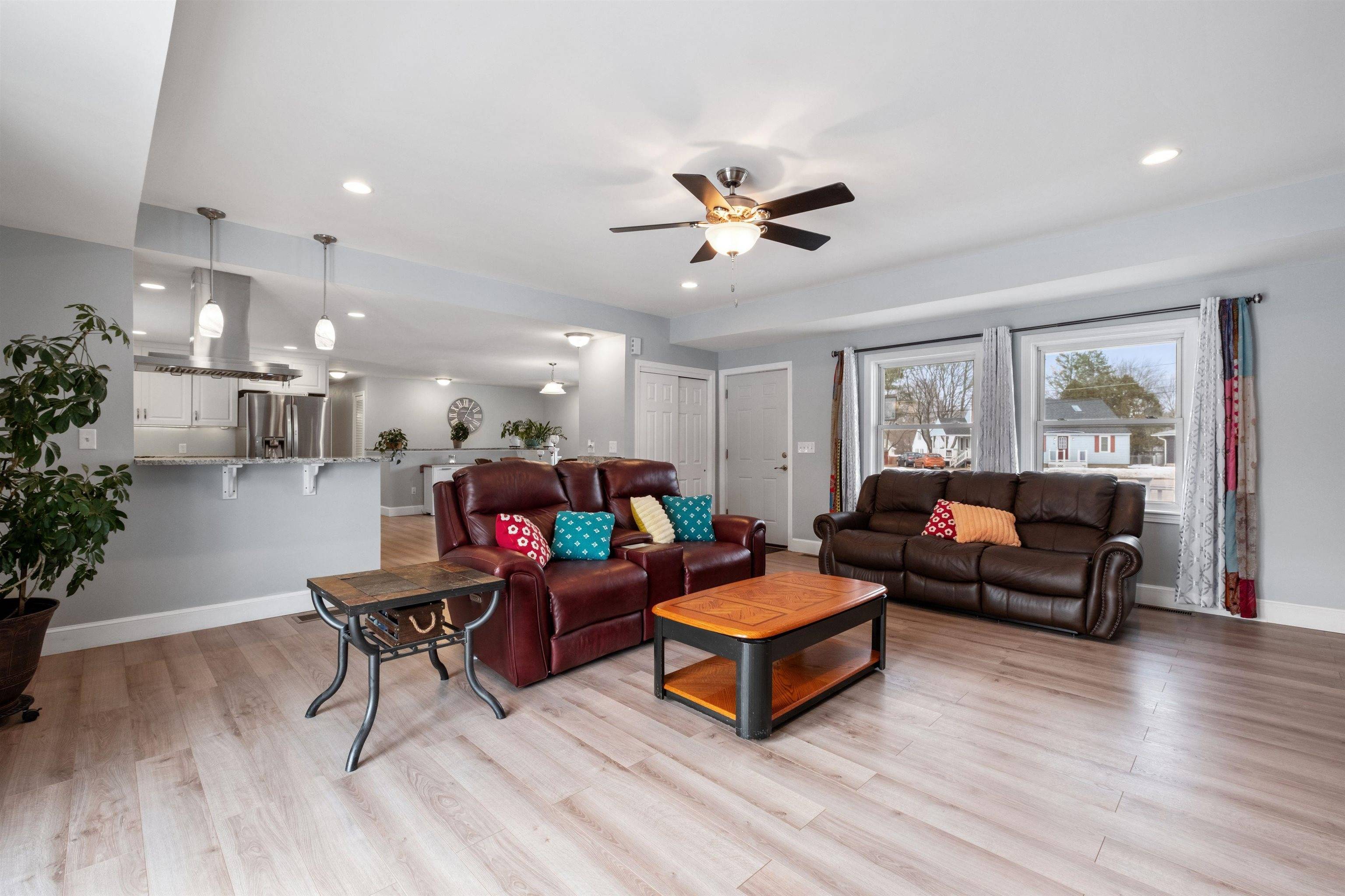 Rochester, NH 03867,4 Gloria ST