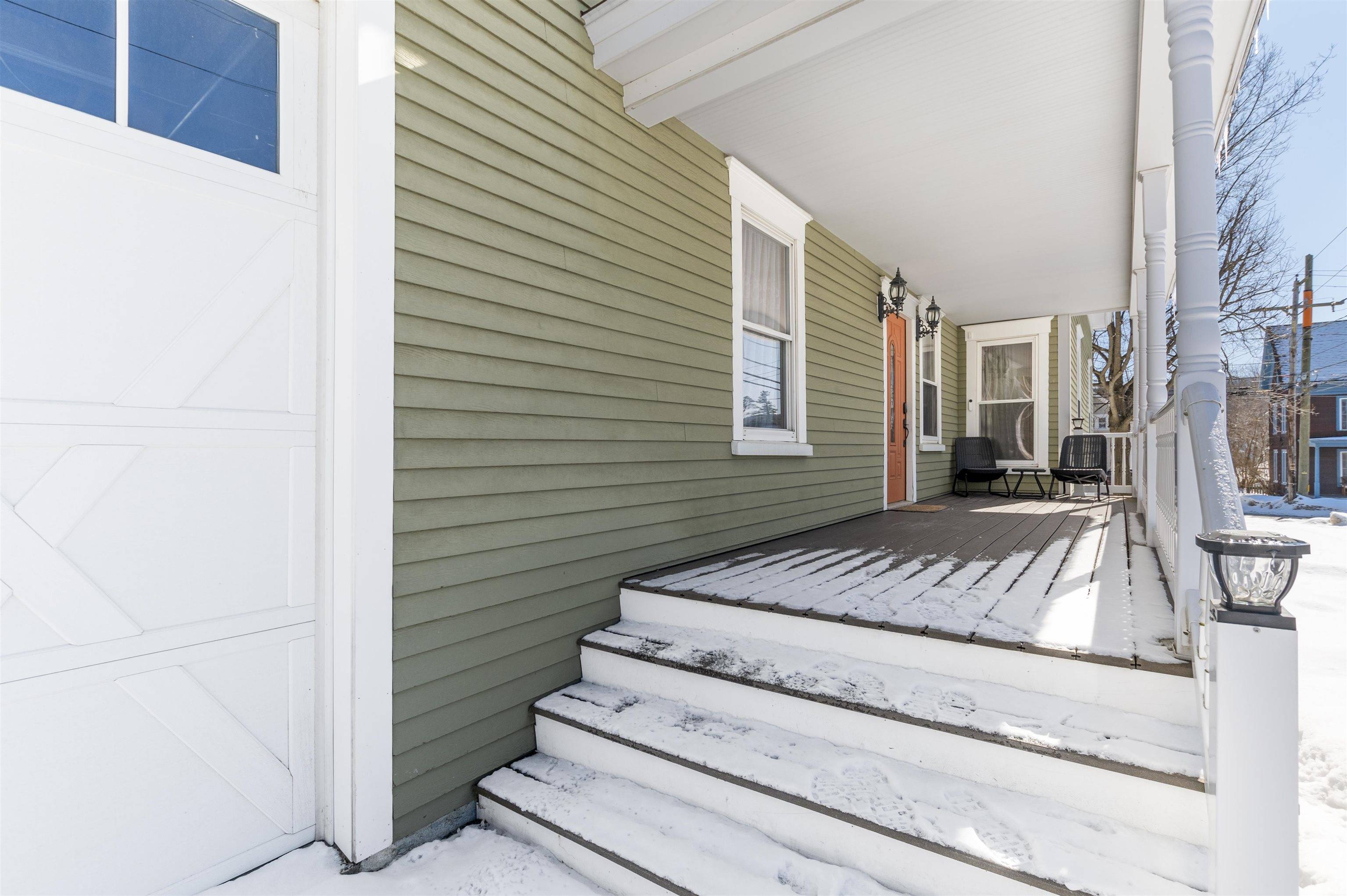 Lancaster, NH 03584,44 Middle ST