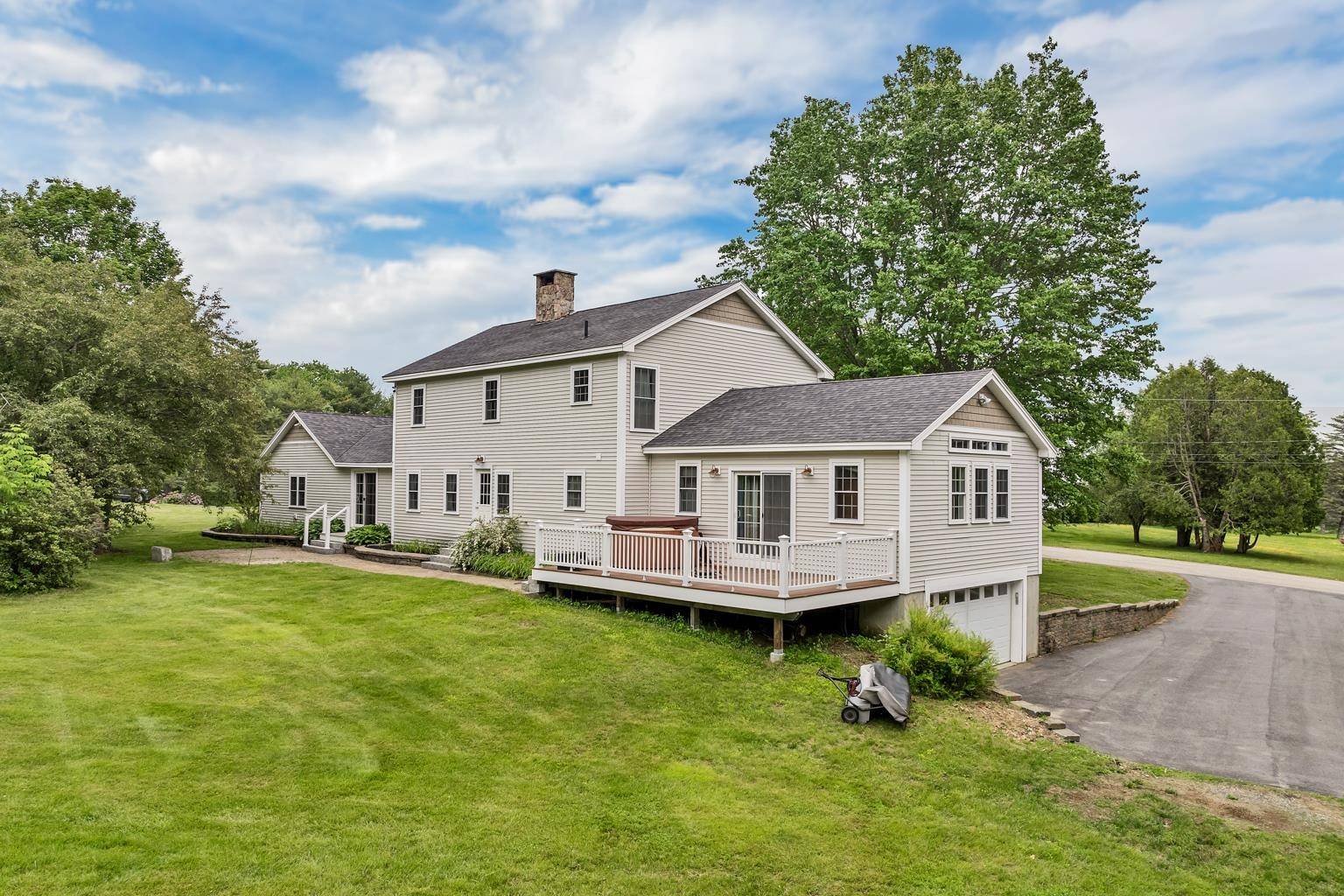 Wakefield, NH 03872,26 Hilltop DR
