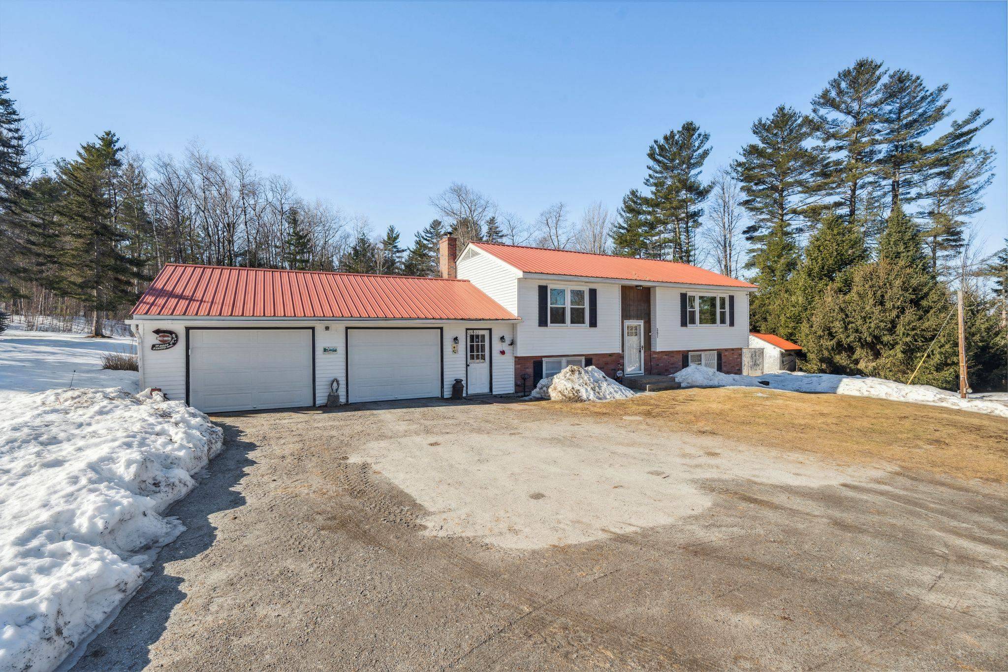 Newport, NH 03773,391 East Mountain RD