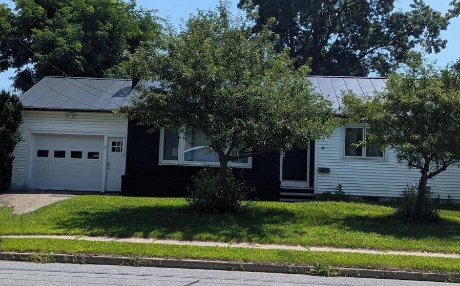 Burlington, VT 05408,87 Shore RD