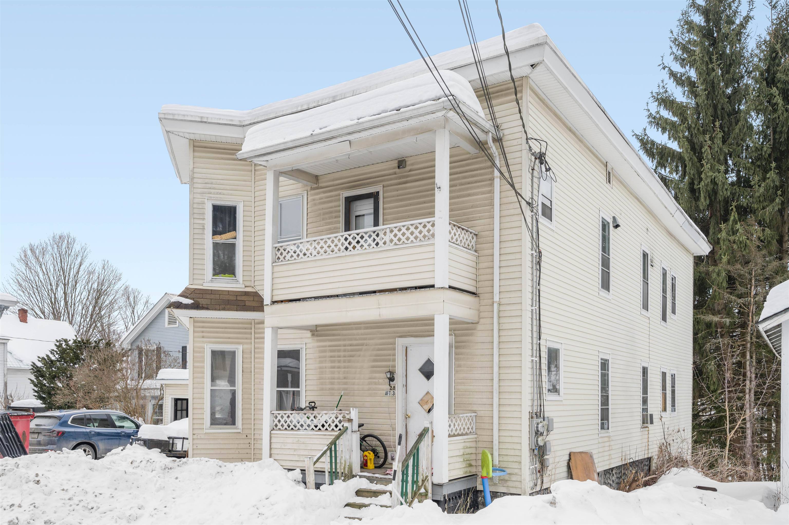 Barre City, VT 05641,28 Pleasant ST