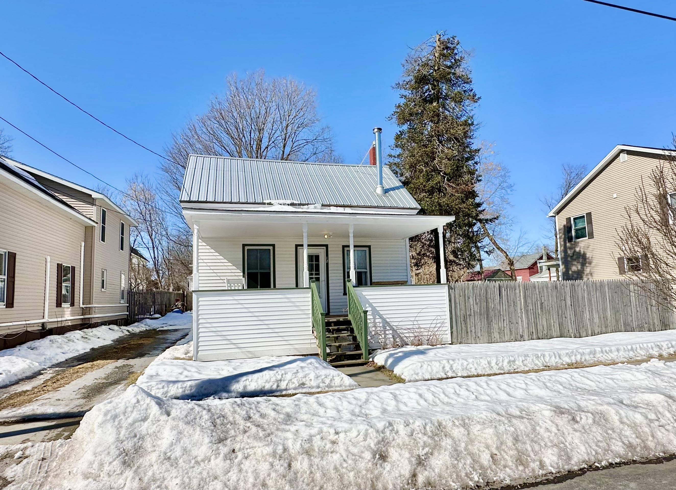 St. Albans City, VT 05478,12 Spruce ST
