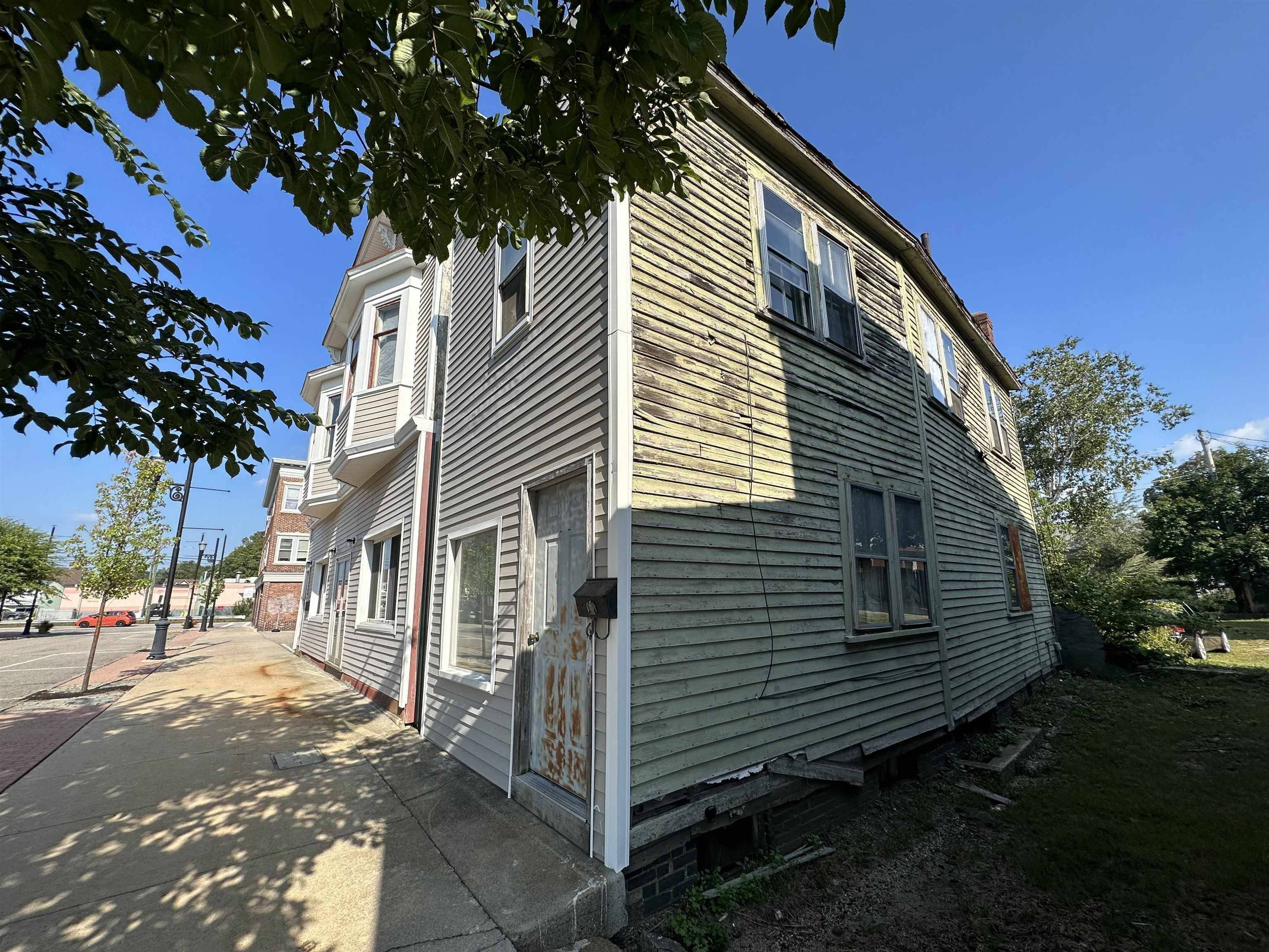 Rochester, NH 03867,47 Hanson ST