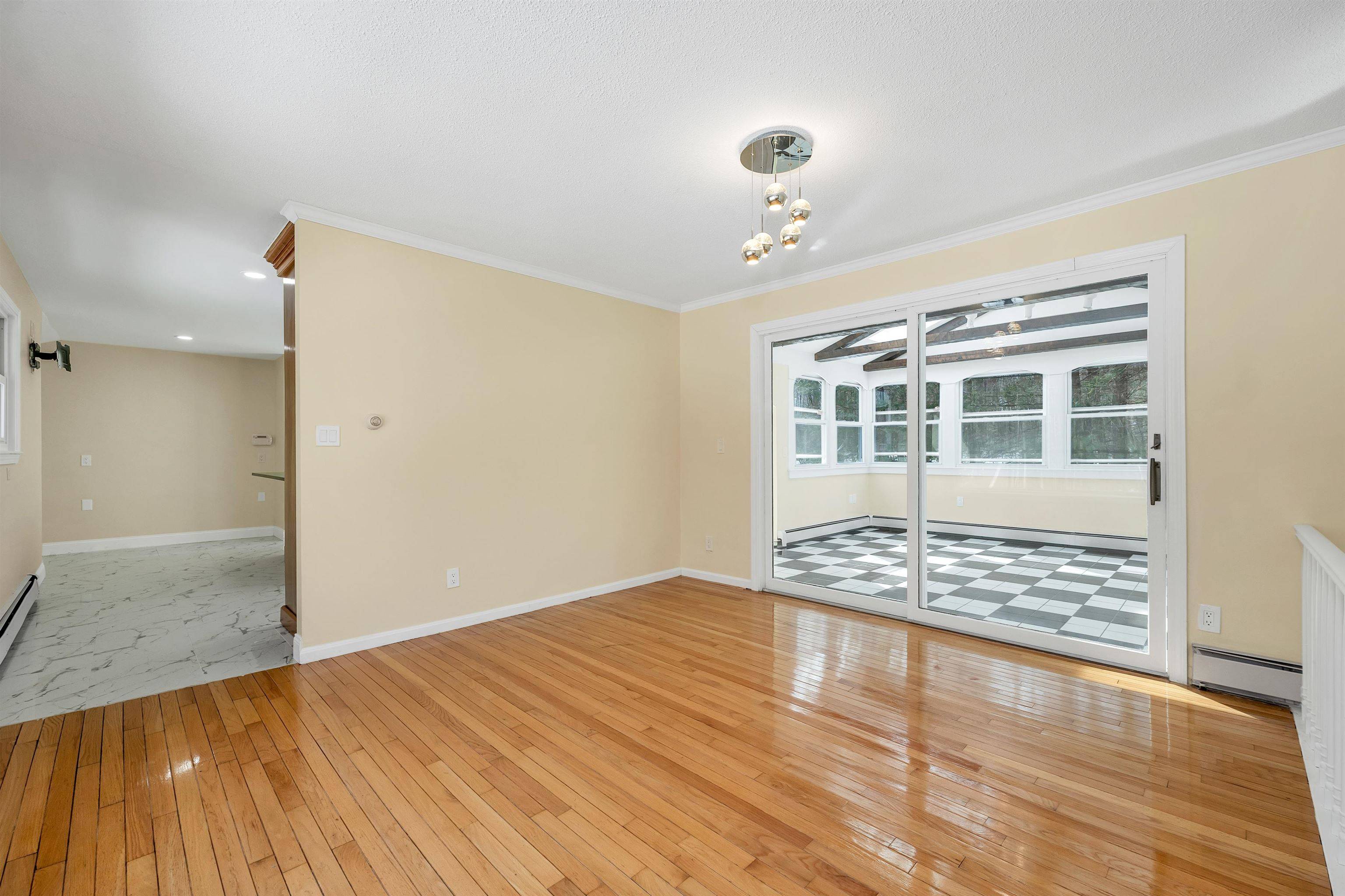 217 Liberty Hill RD Bedford, NH 03110