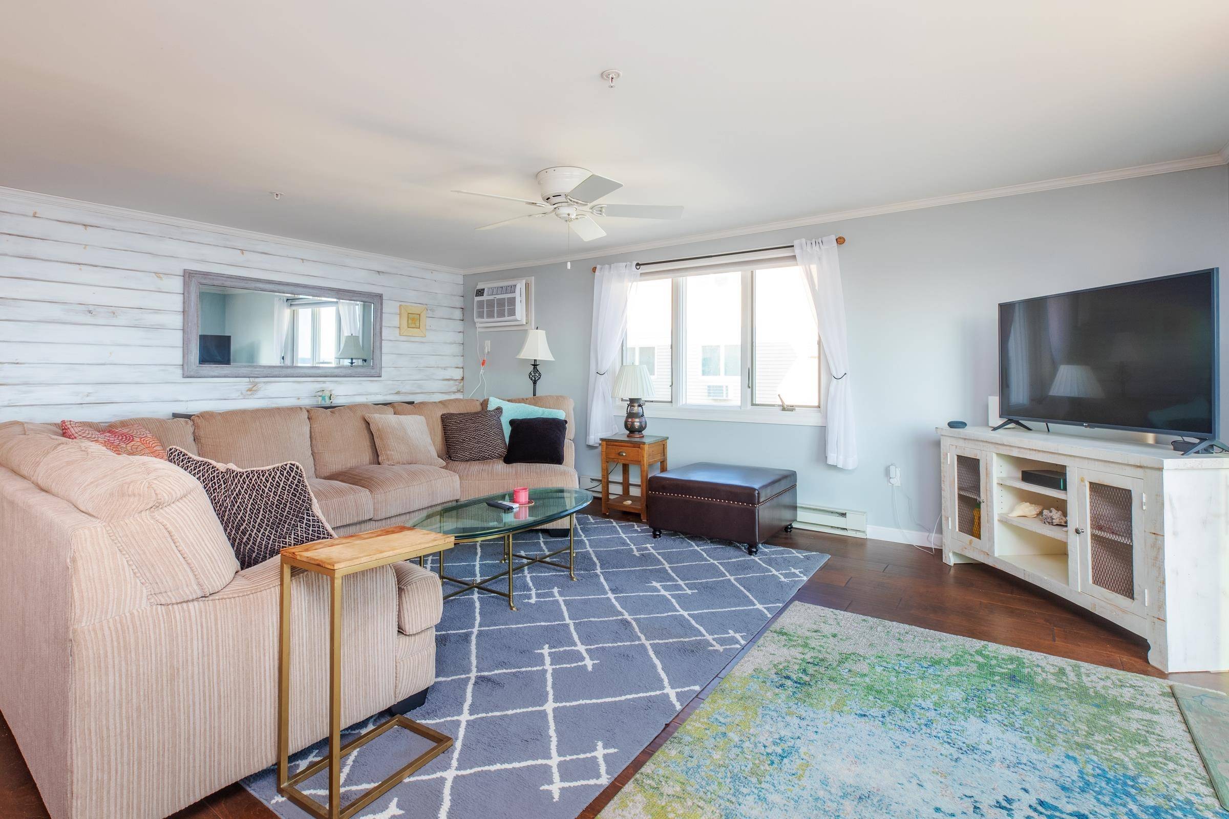 Hampton, NH 03842,407 Ocean BLVD #B-5
