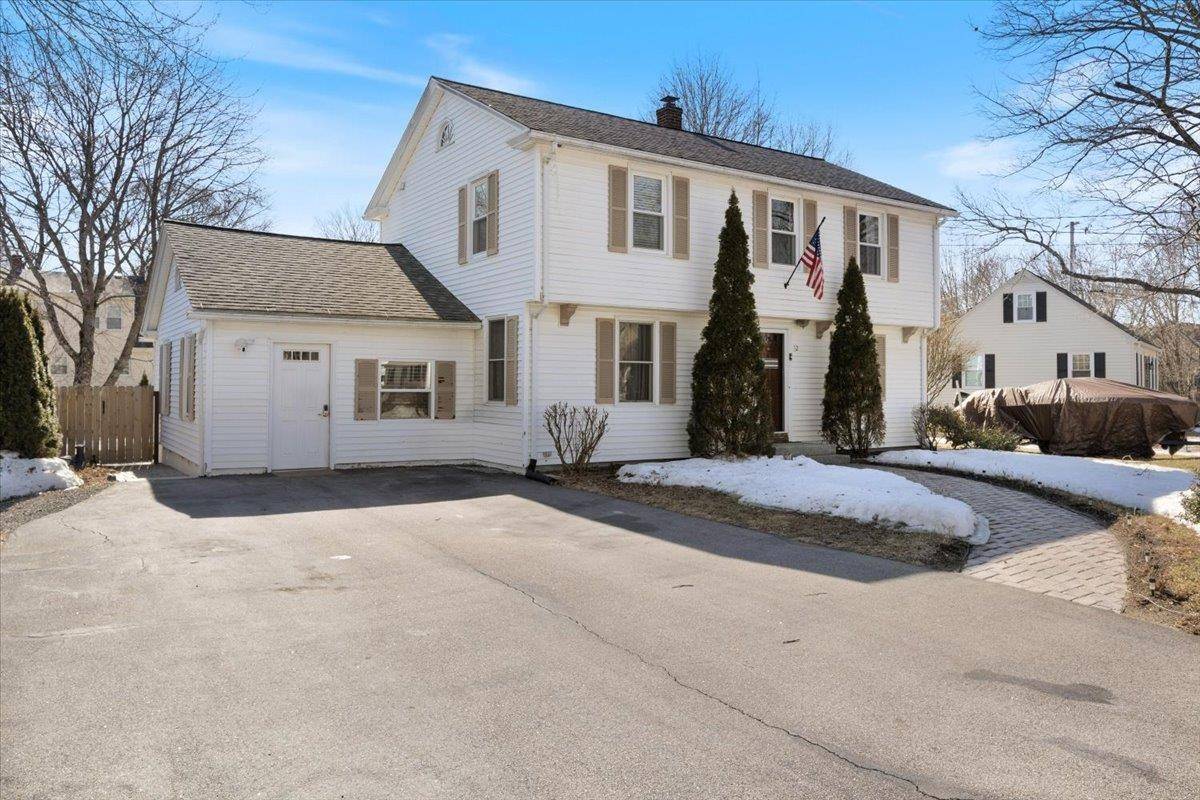 Dover, NH 03820,32 Elmview CIR