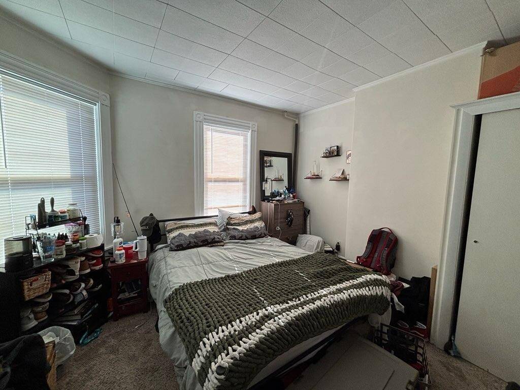 Dover, NH 03820,24 Oak ST